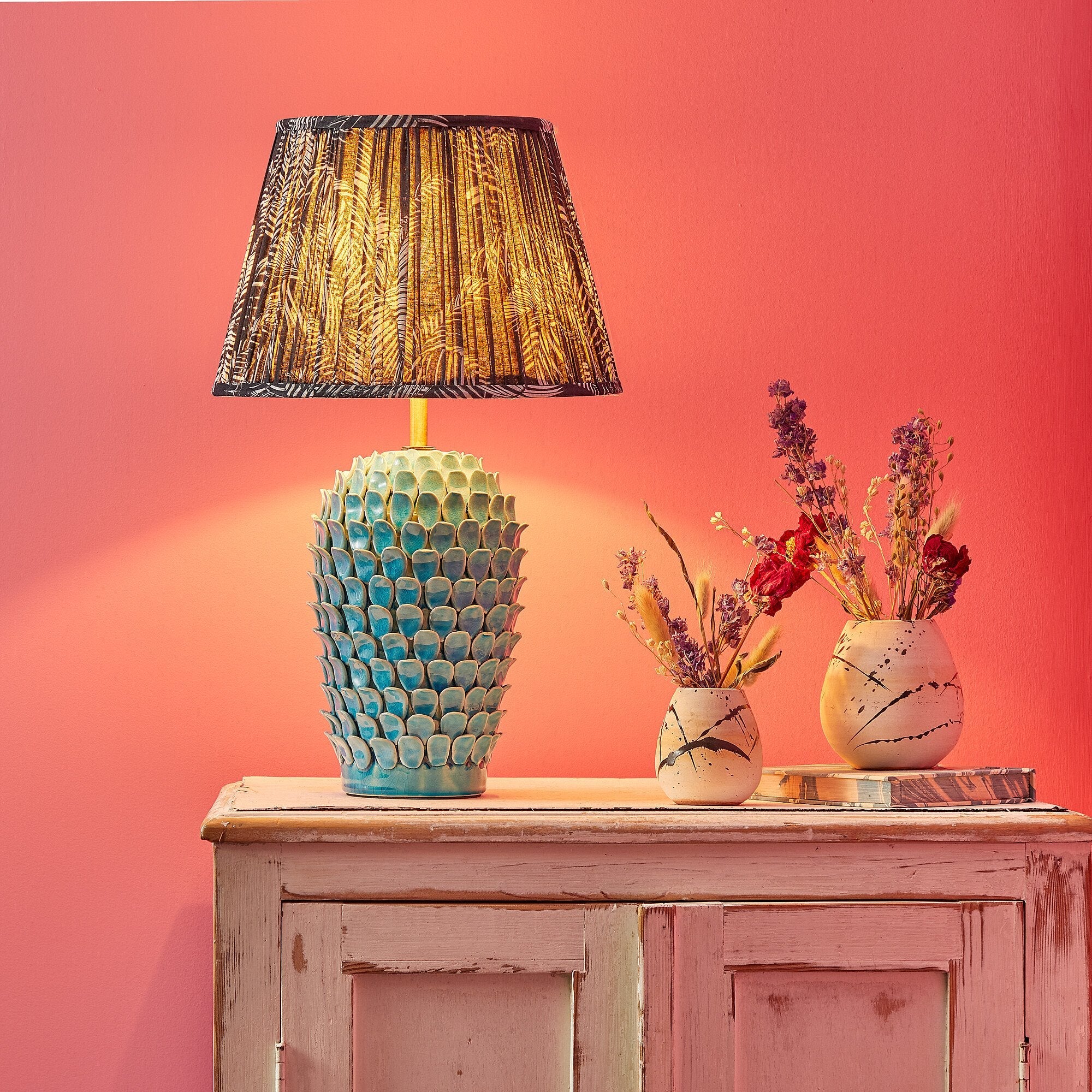 Smaller Stucco table lamp in turquoise - Image 9