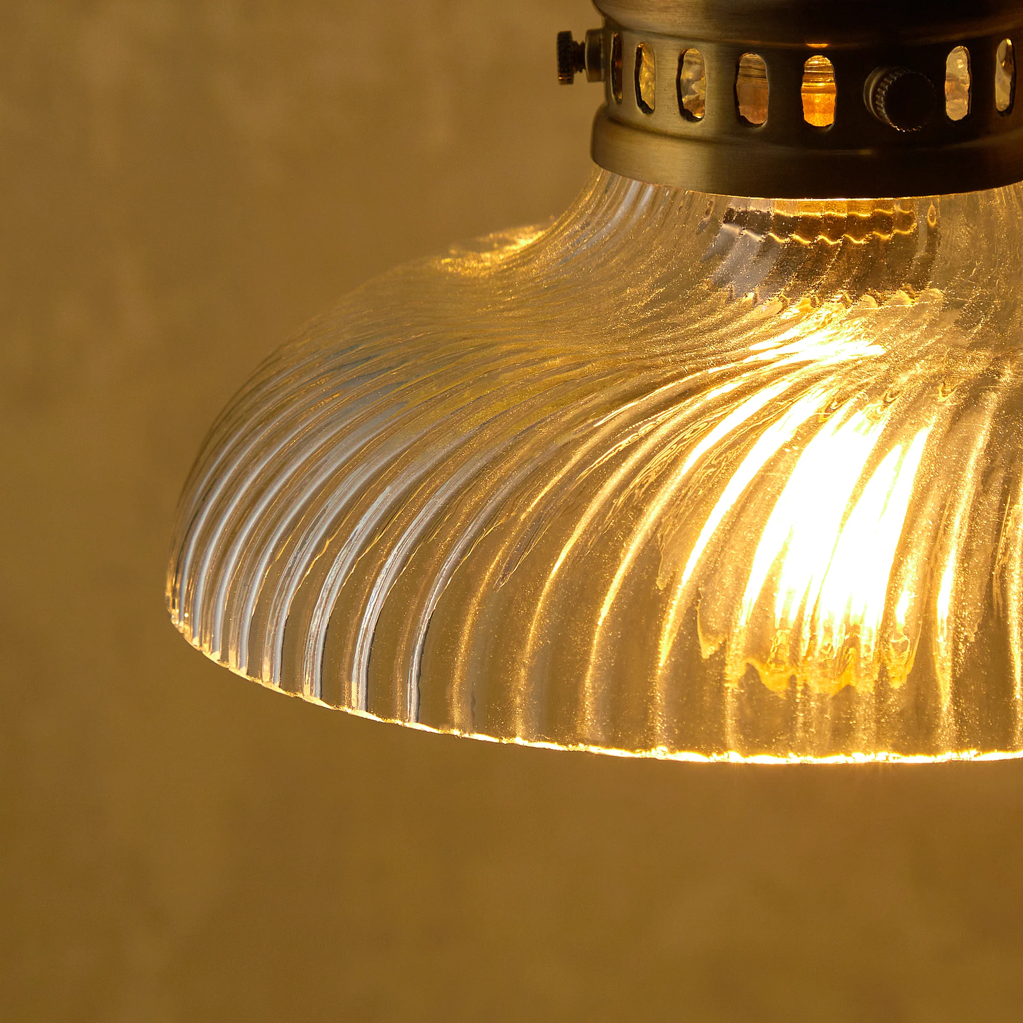 Smaller Swurly shade in clear glass - Image 3