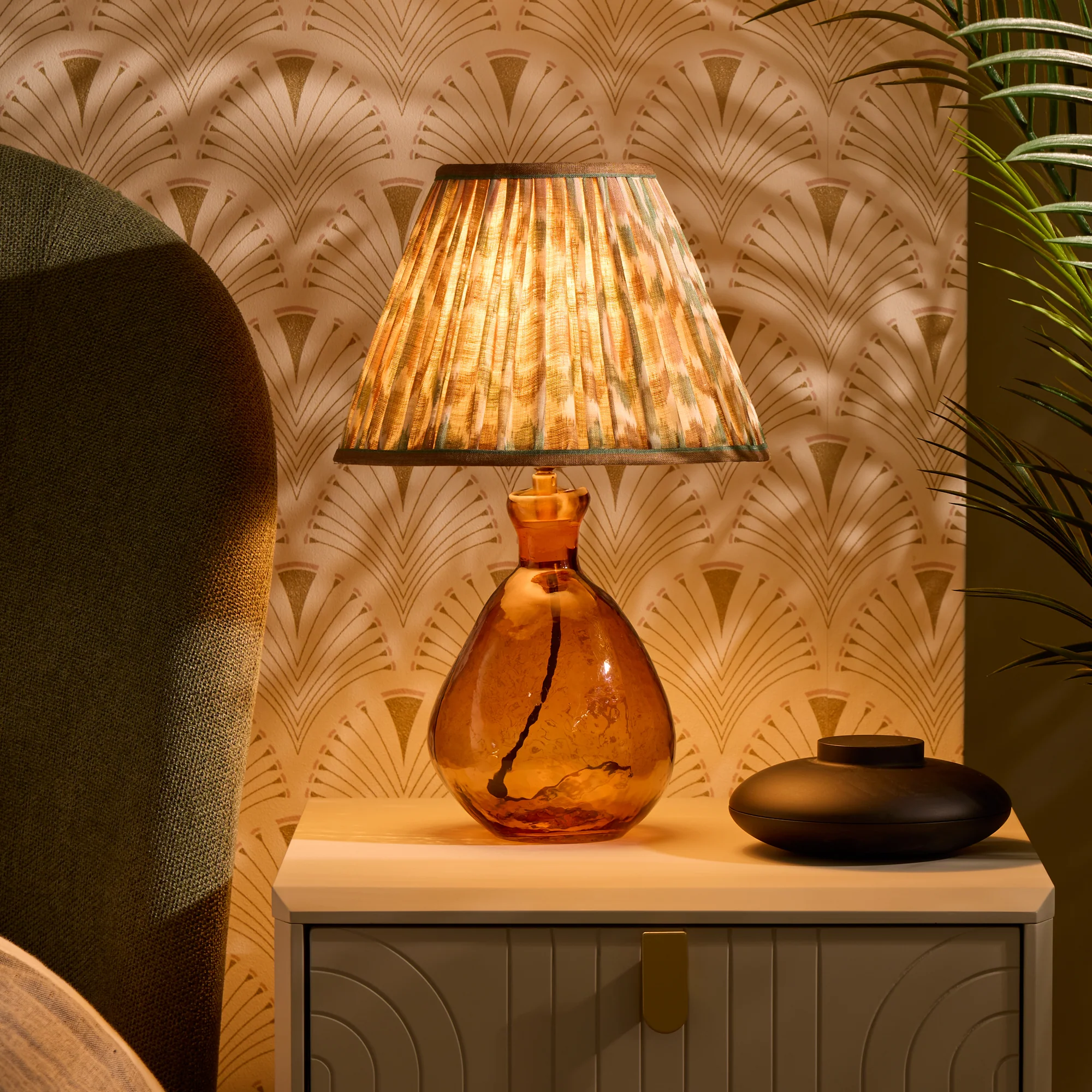 Smaller Wobble bottle table lamp in brown hammered glass - Image 2