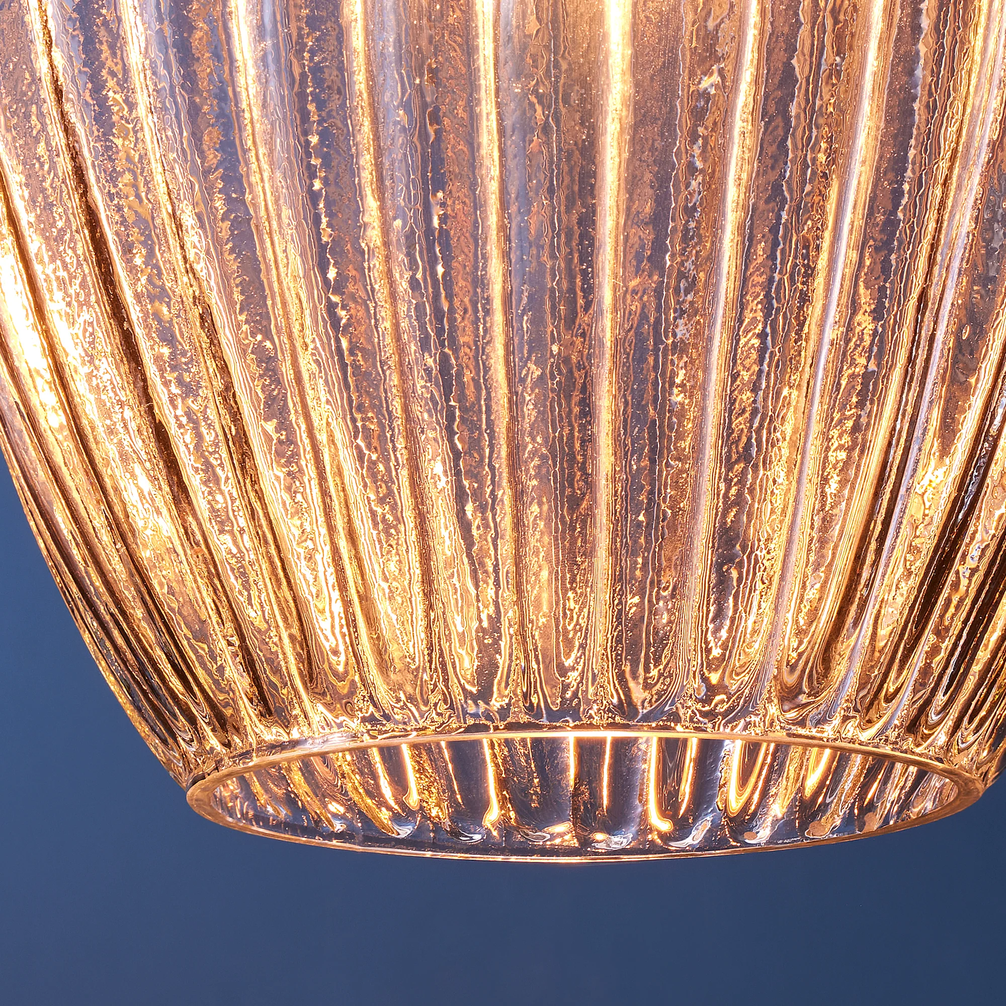 Smallest Bastille pendant in clear glass - Image 6