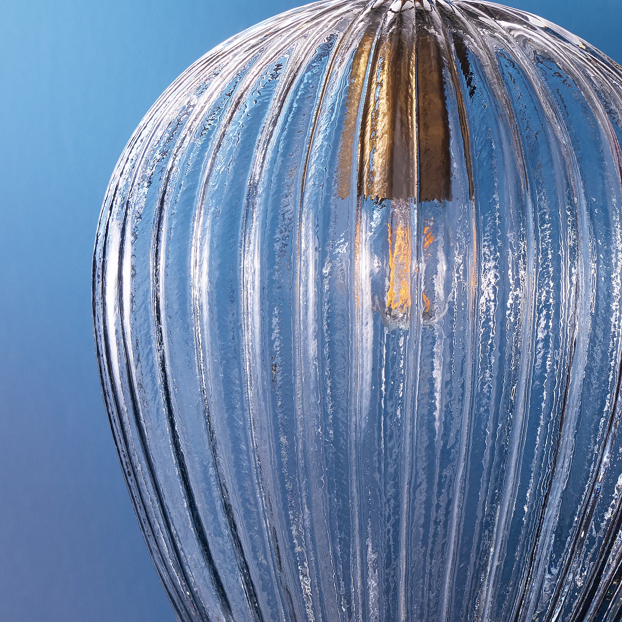 Smallest Bastille pendant in clear glass - Image 9