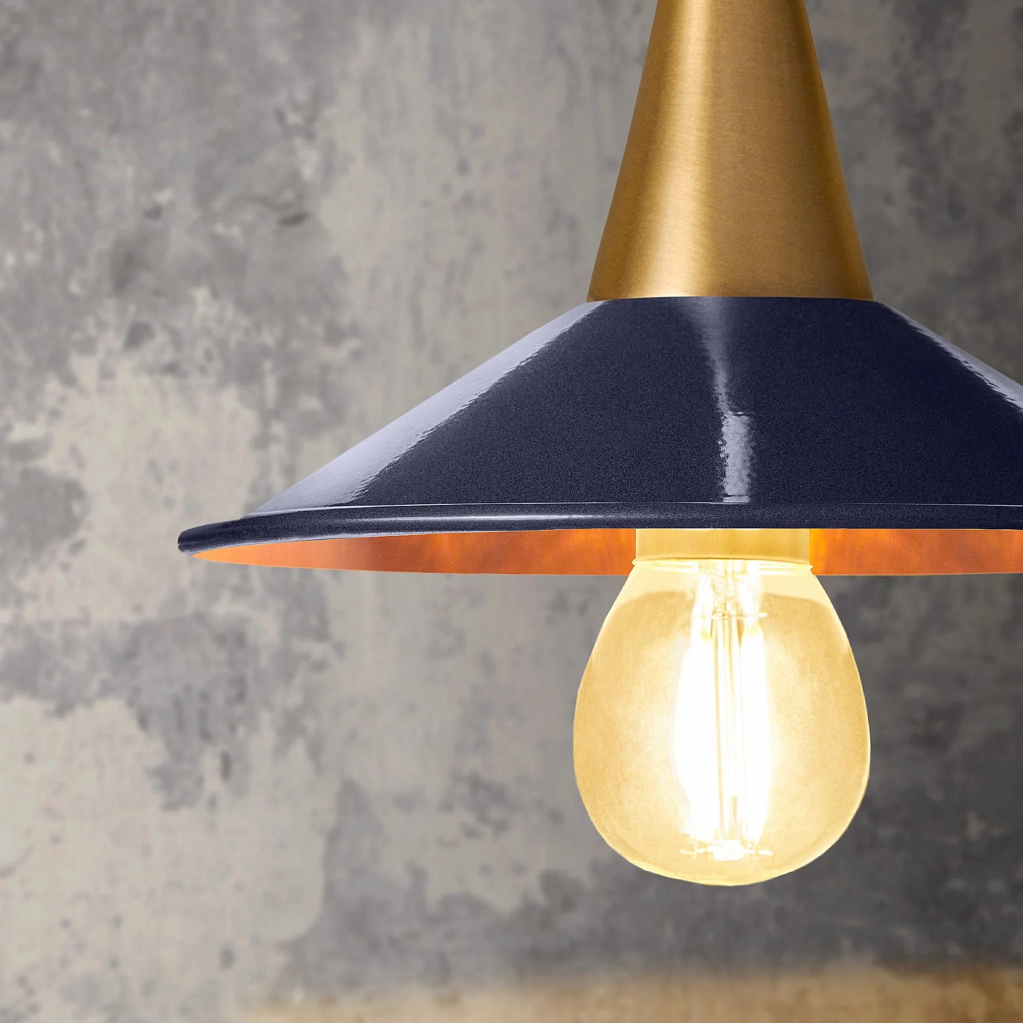 Smallest Cookie shade in black iris with copper interior - Image 4