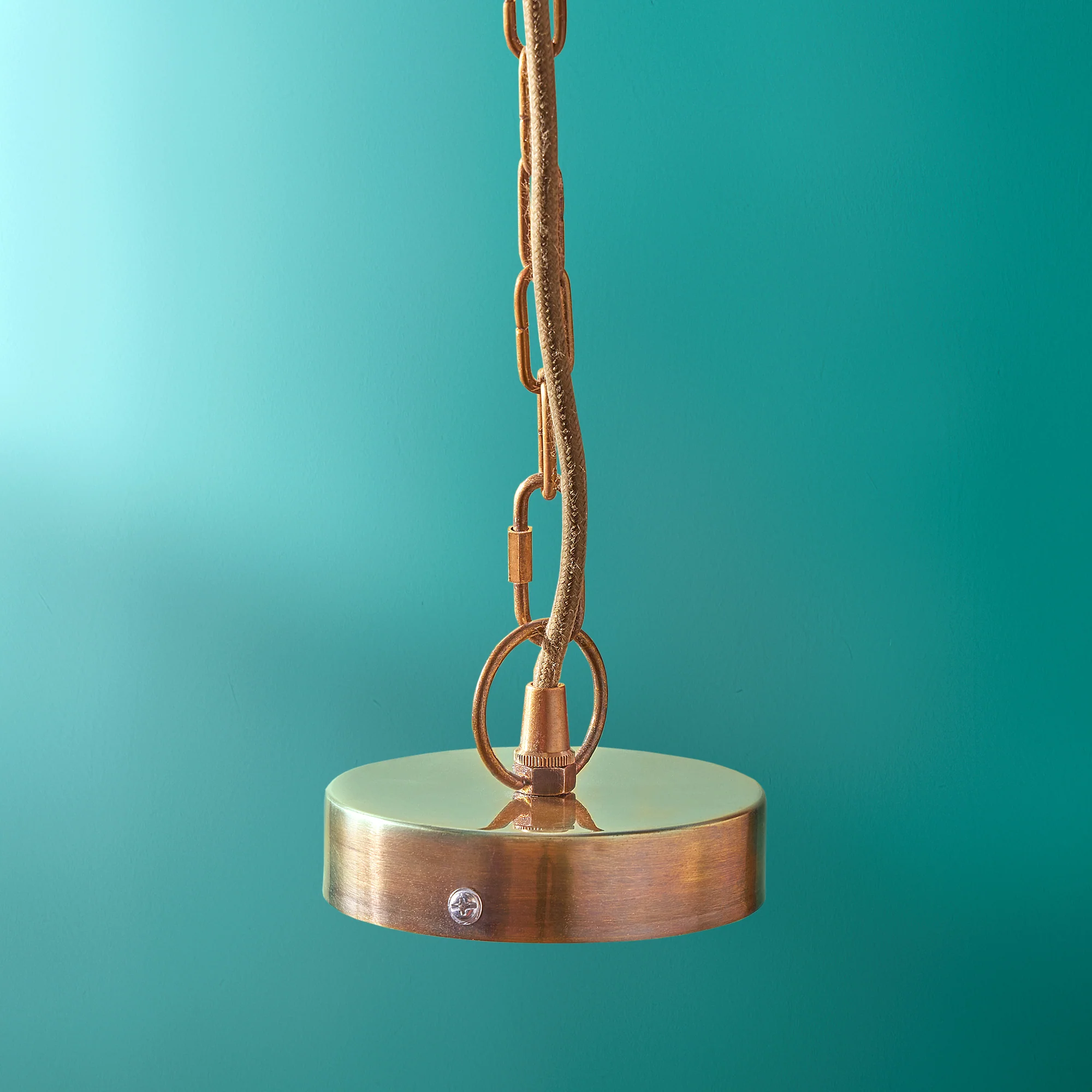 Smallest Zindarella pendant in clear glass - Image 10