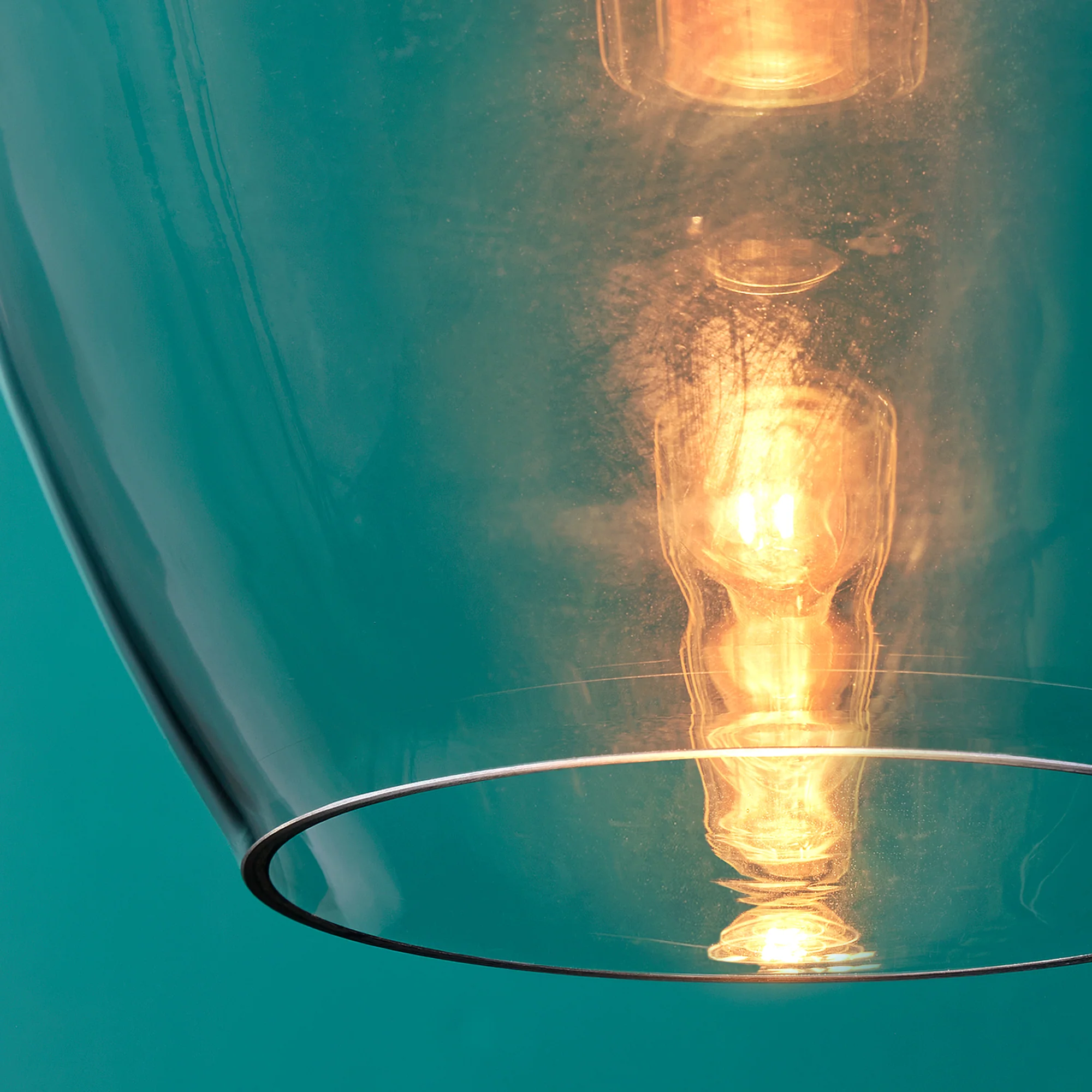 Smallest Zindarella pendant in clear glass - Image 6