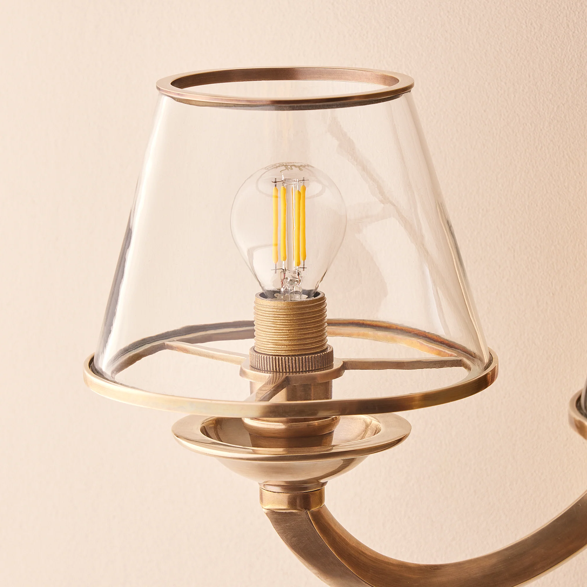 Sovana wall light in aged brass with glass shades - Image 3