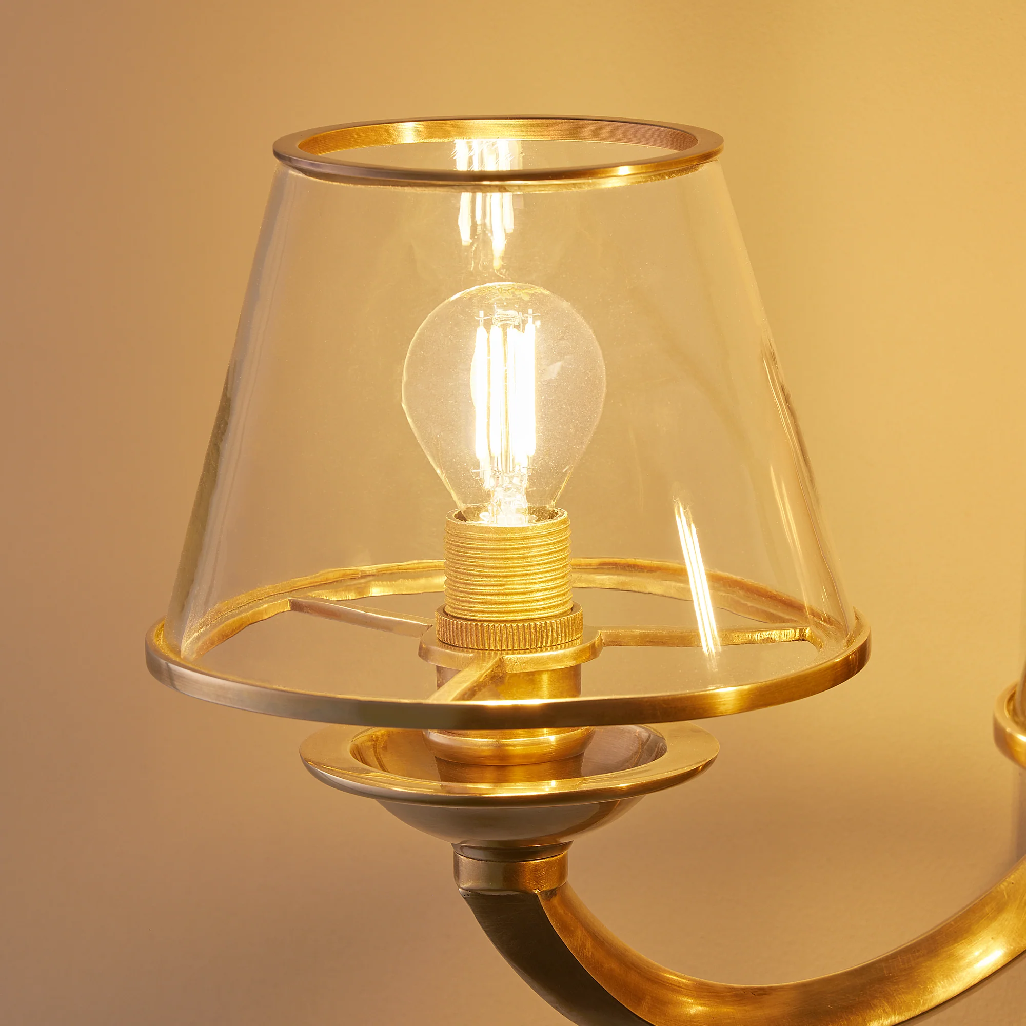 Sovana wall light in aged brass with glass shades - Image 4