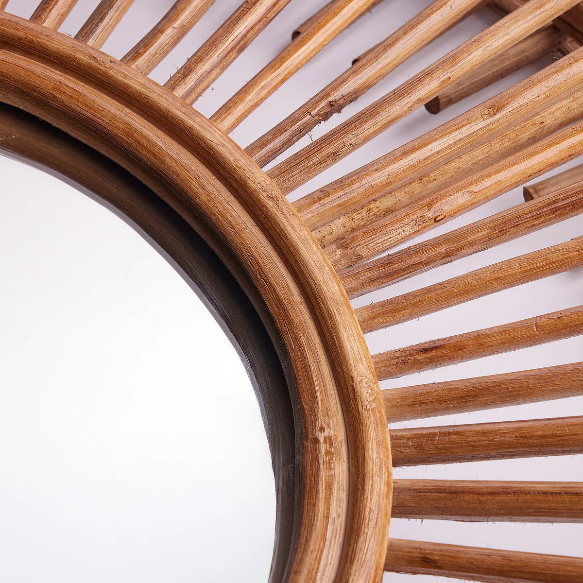 Spirali mirror in natural rattan - Image 4
