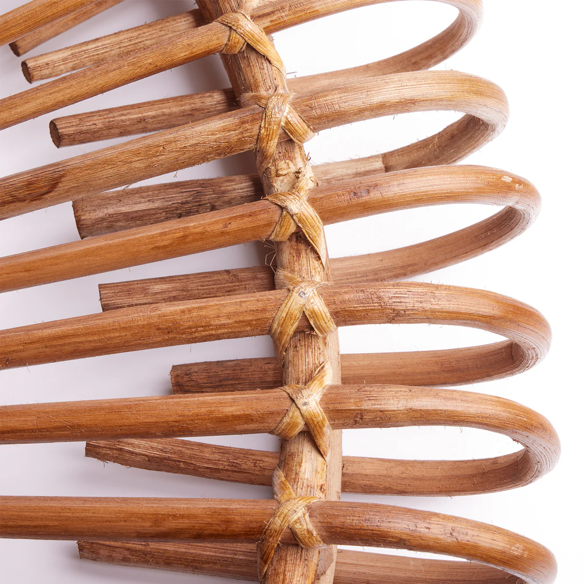 Spirali mirror in natural rattan - Image 7