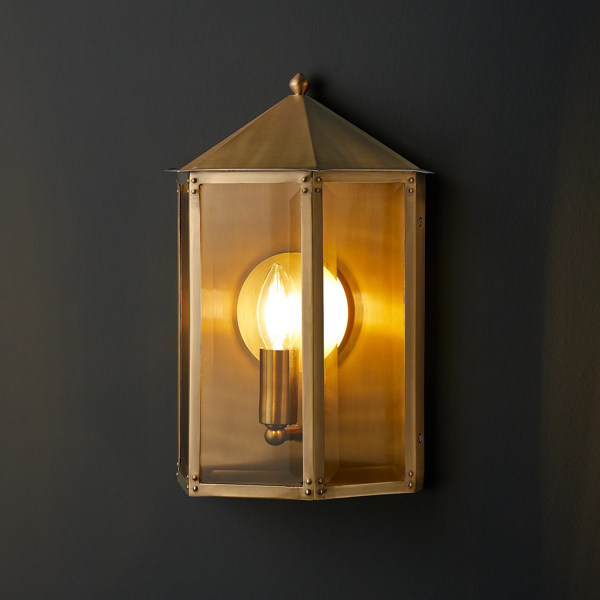 St Ives IP44 exterior wall light with brass reflector in antique brass - Image 2