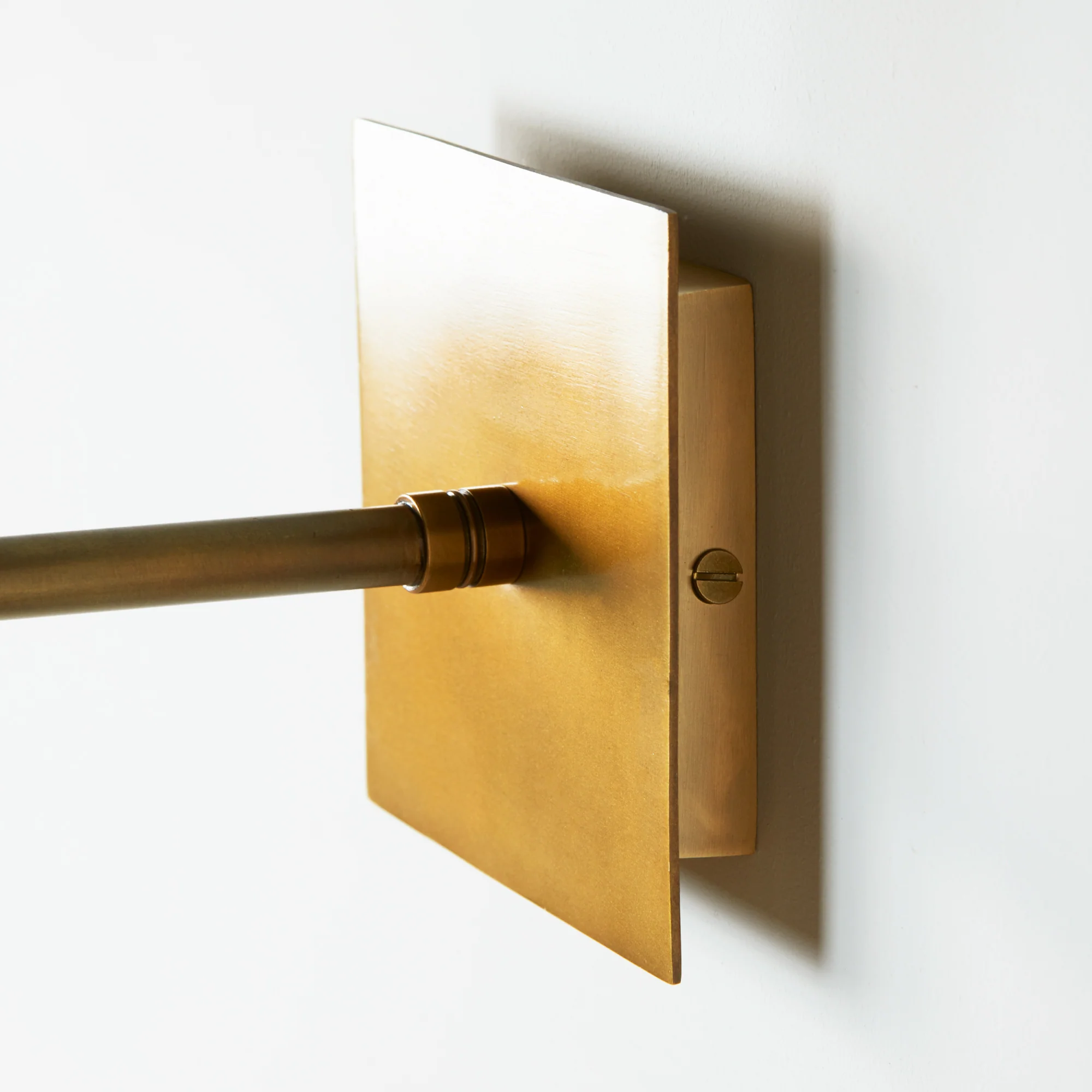 Stevie rechargeable wall fitting in antique brass - Image 3