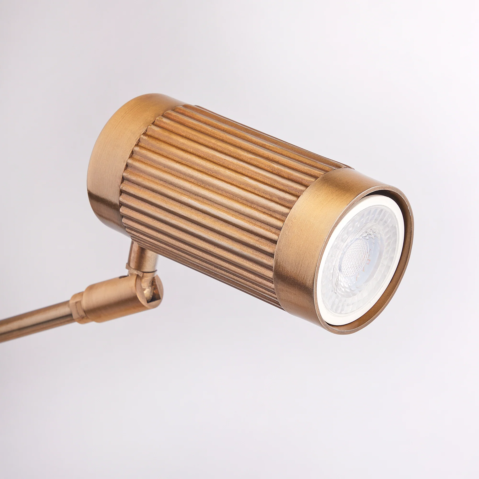 Stilt desk lamp in antiqued brass - Image 4