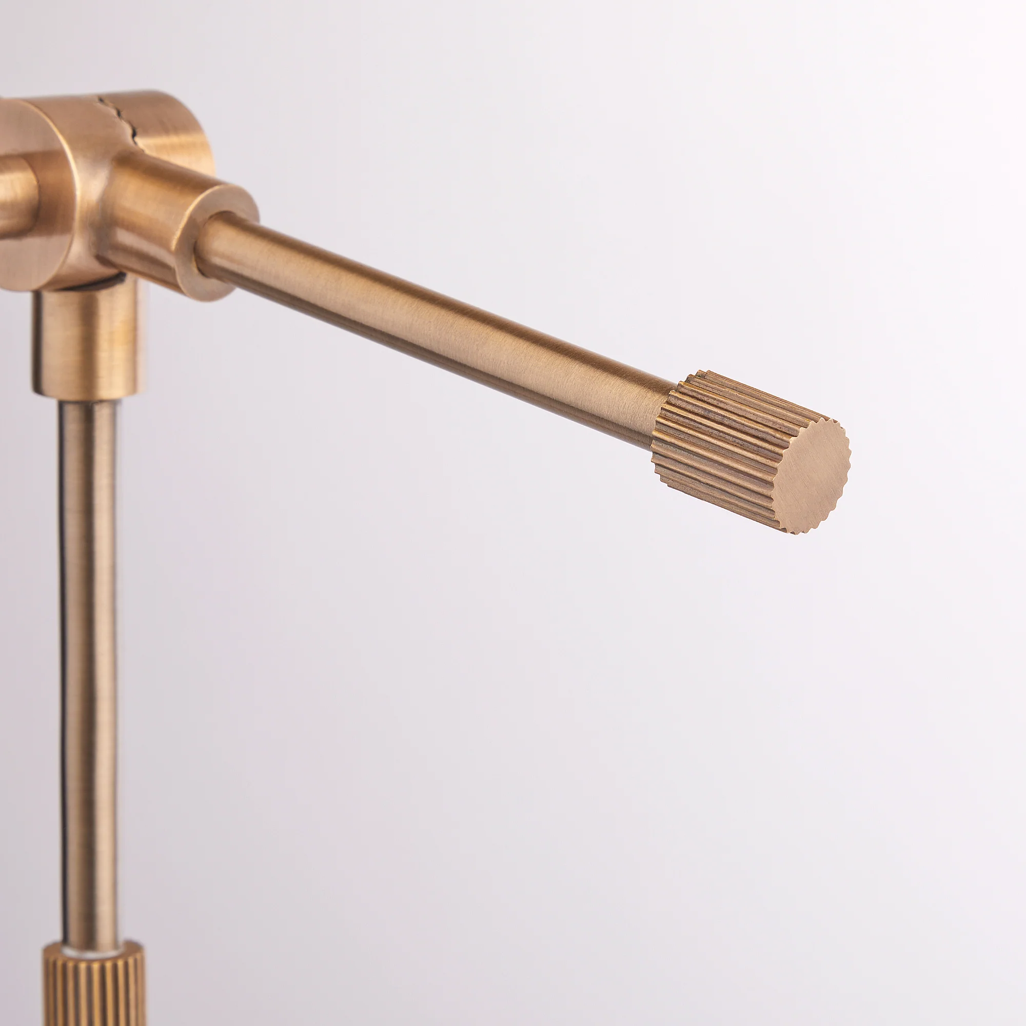 Stilt desk lamp in antiqued brass - Image 8