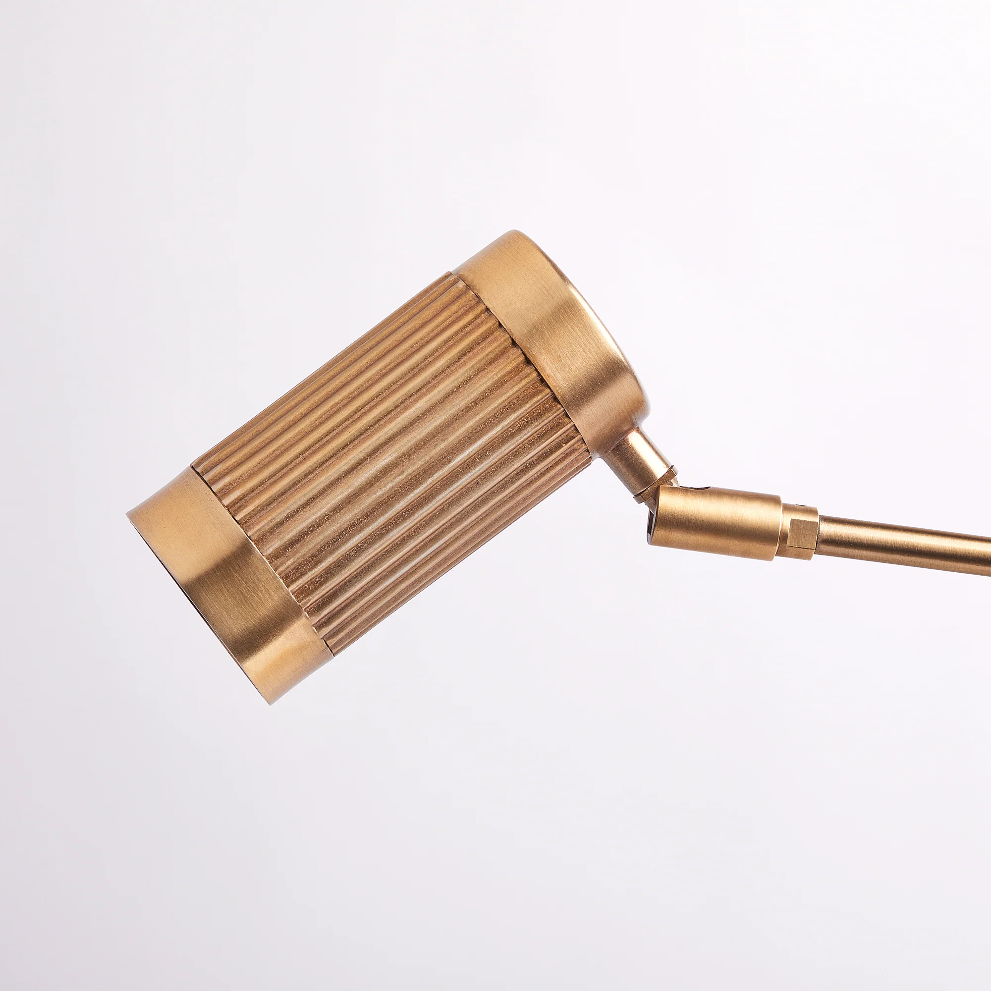 Stilt desk lamp in antiqued brass - Image 9