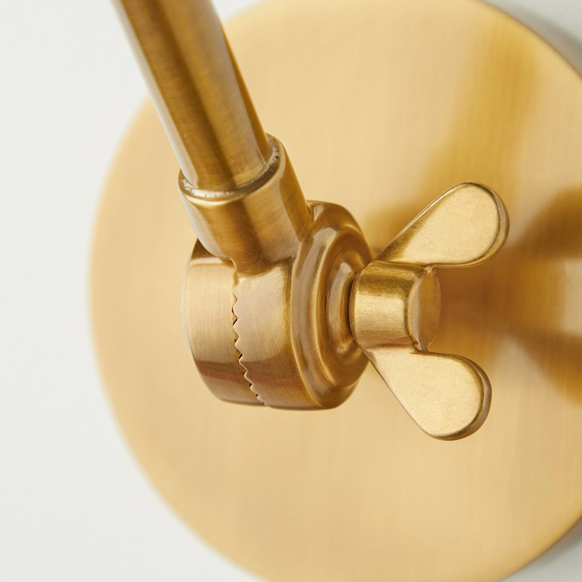 Stork wall fitting in antiqued brass - Image 5