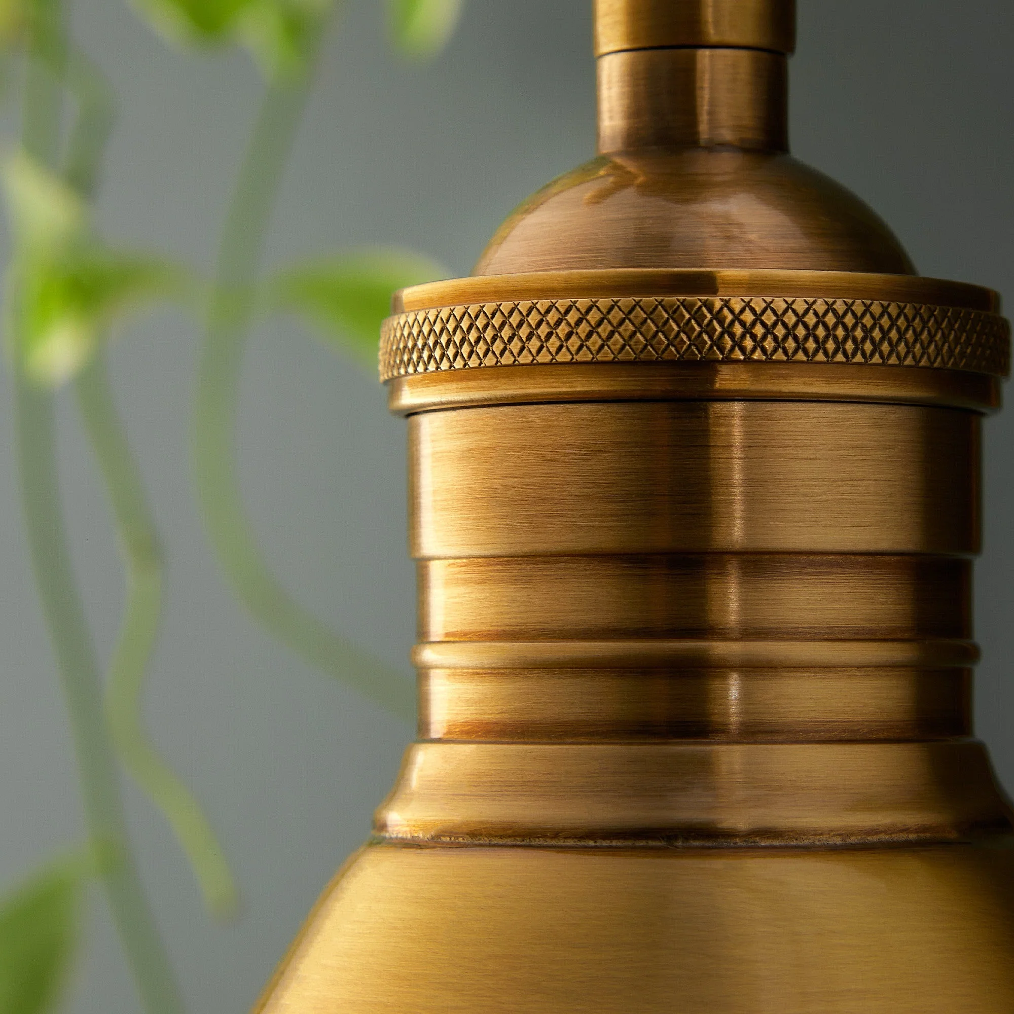 Stork wall light in antique brass - Image 3