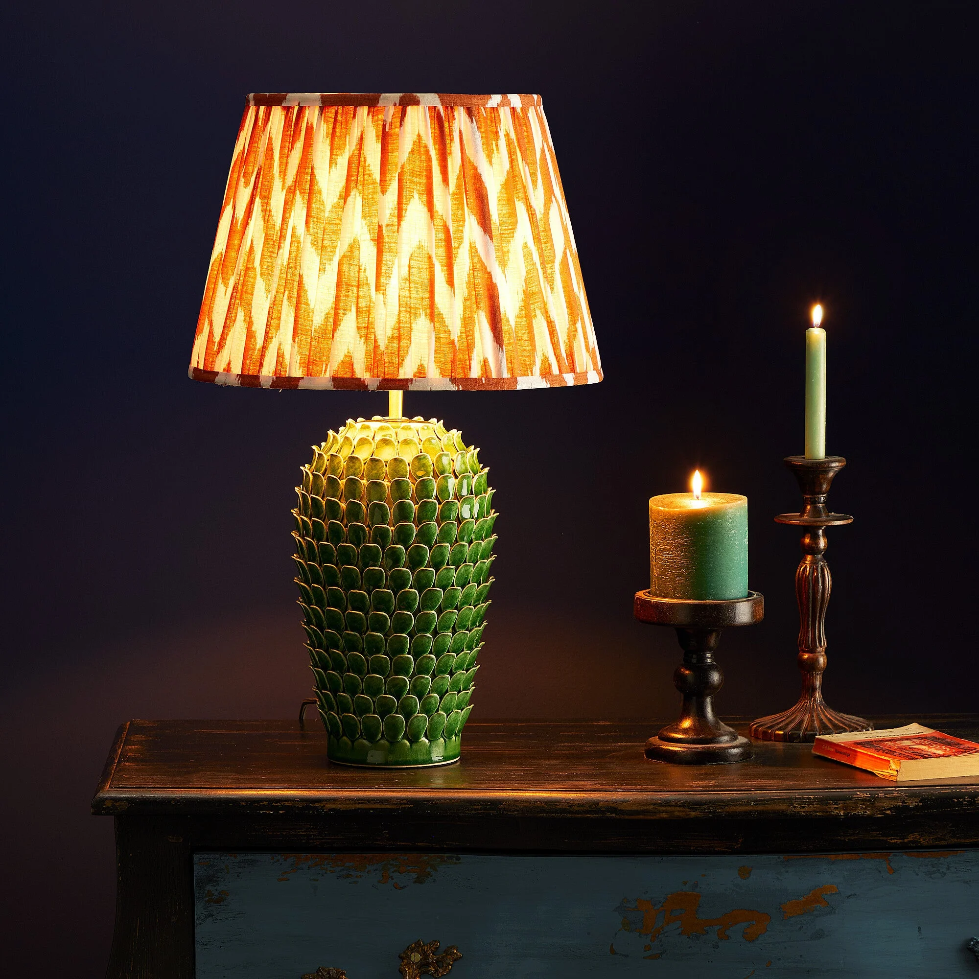 Regular Stucco table lamp in Emerald - Image 5