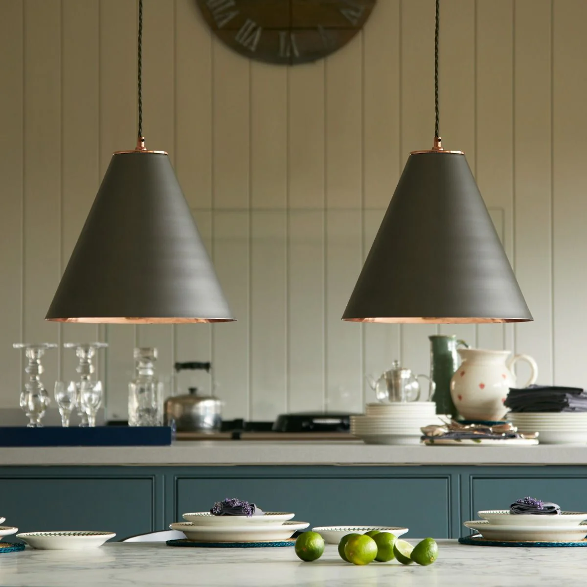 Super Stanley pendant in gunmetal with copper interior - Image 5