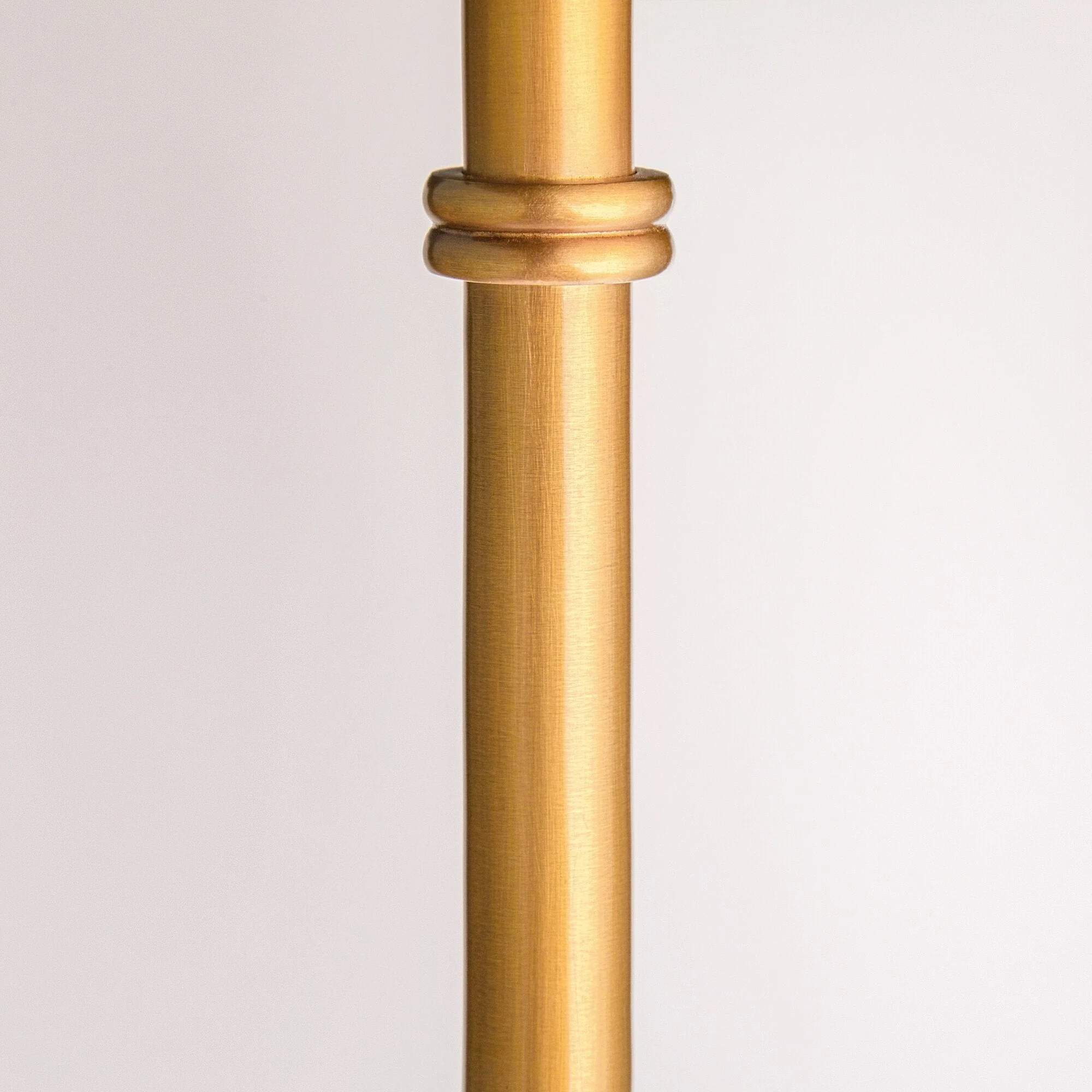 Swing articulated standing lamp in brass - Image 6