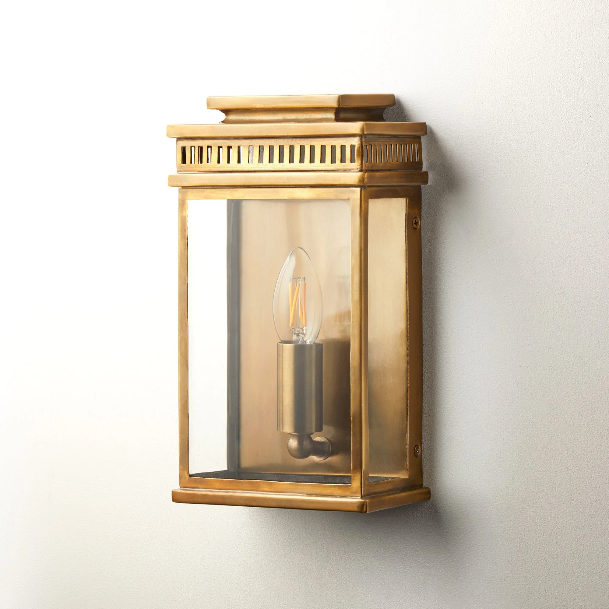 Tenby exterior IP44 wall light in antiqued brass - Image 2