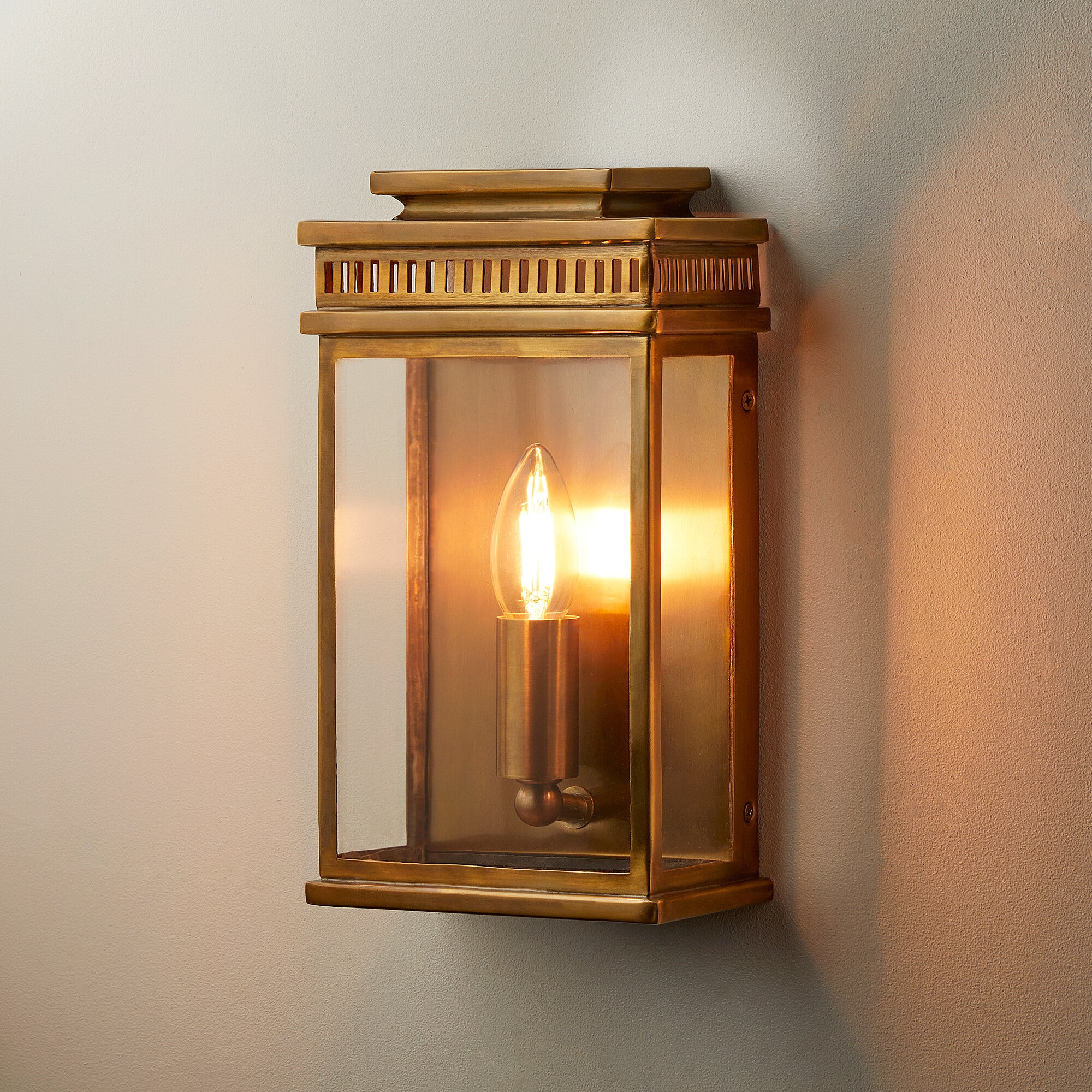 Tenby exterior IP44 wall light in antiqued brass - Image 7