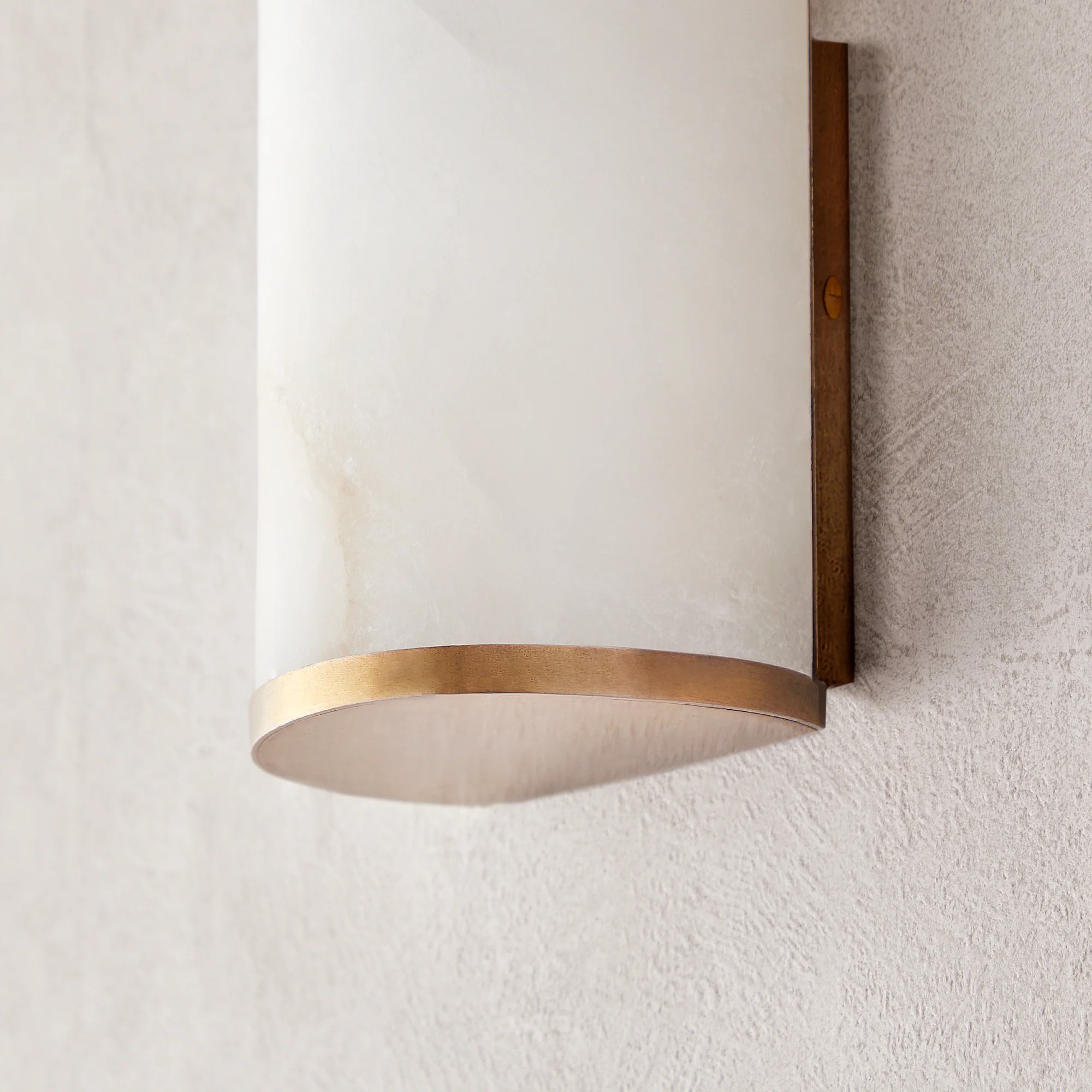Thales wall light in alabaster and brass - Image 9