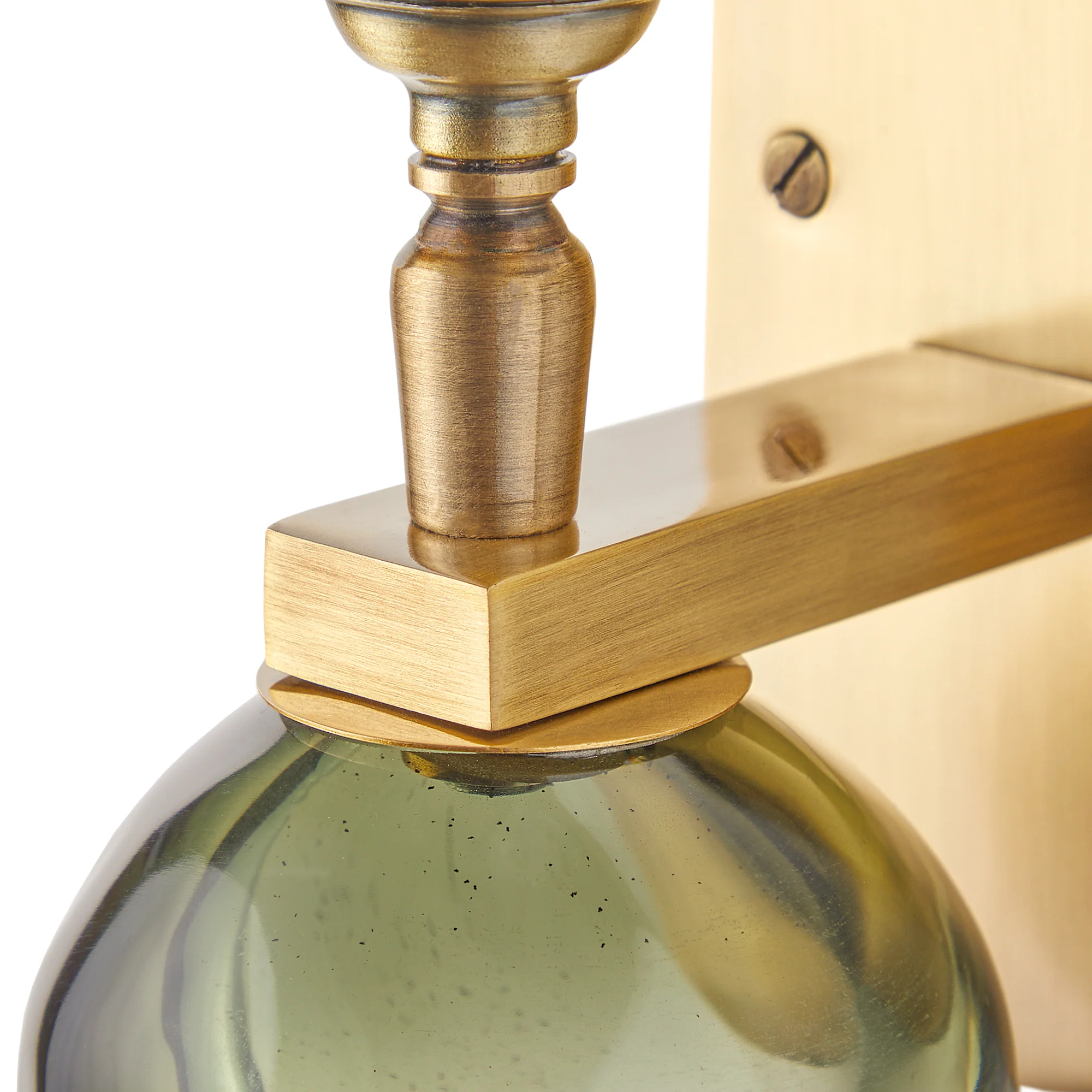 Tiddly Pomme wall fitting in brass and green glass - Image 5