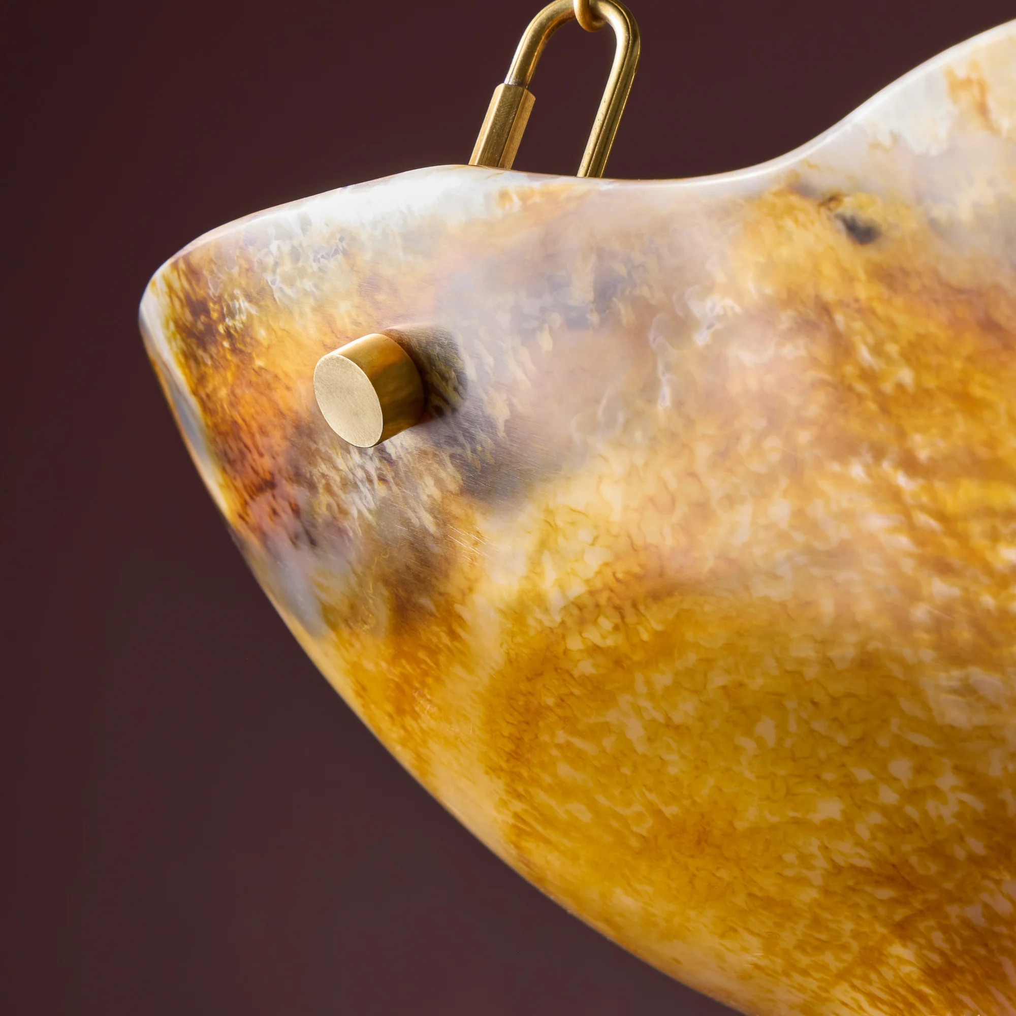 Toby pendant in tortoiseshell resin - Image 5