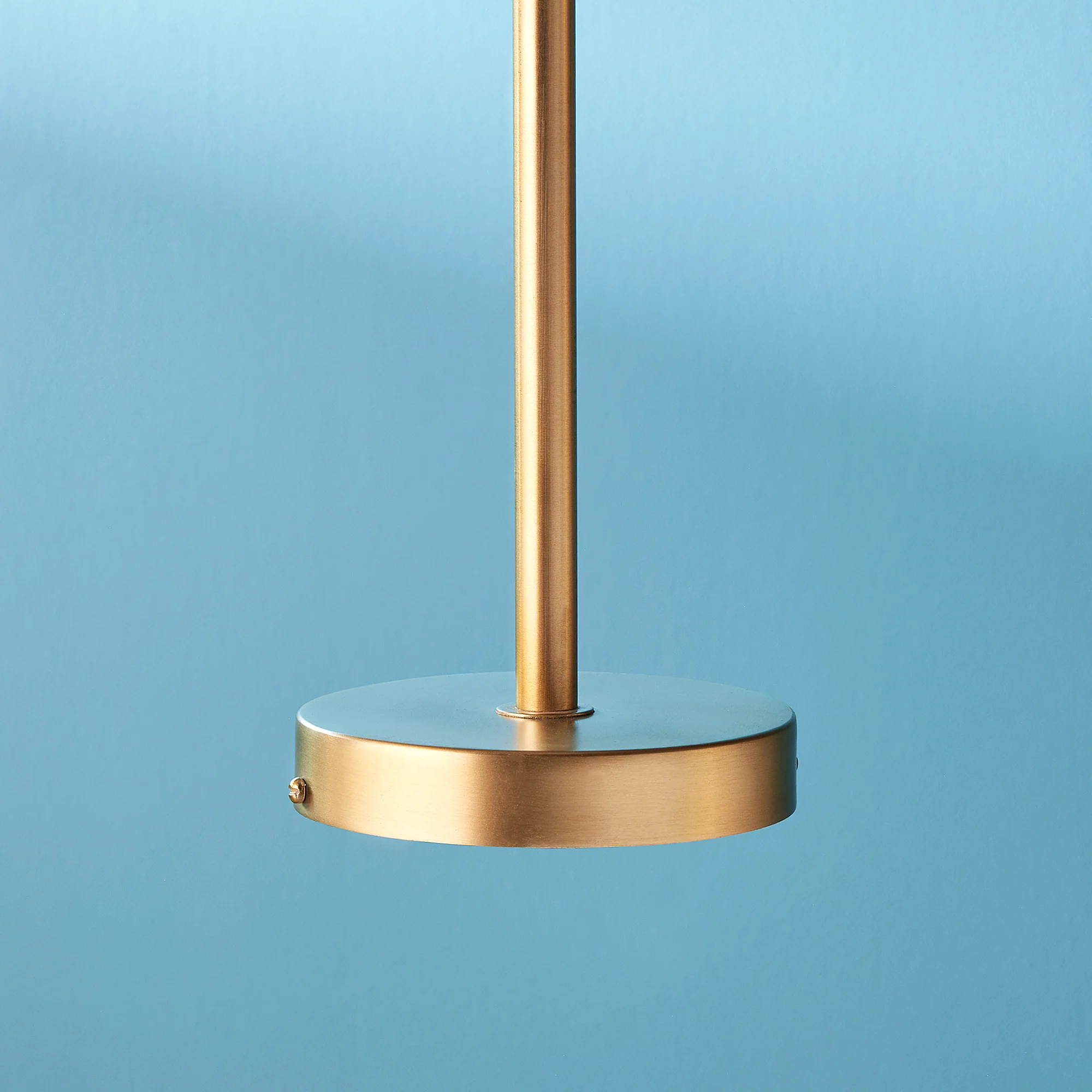 Tom chandelier in black and brushed gold - Image 9