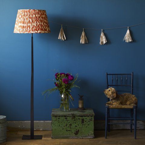 Trafalgar floor lamp in antique brass - Image 7