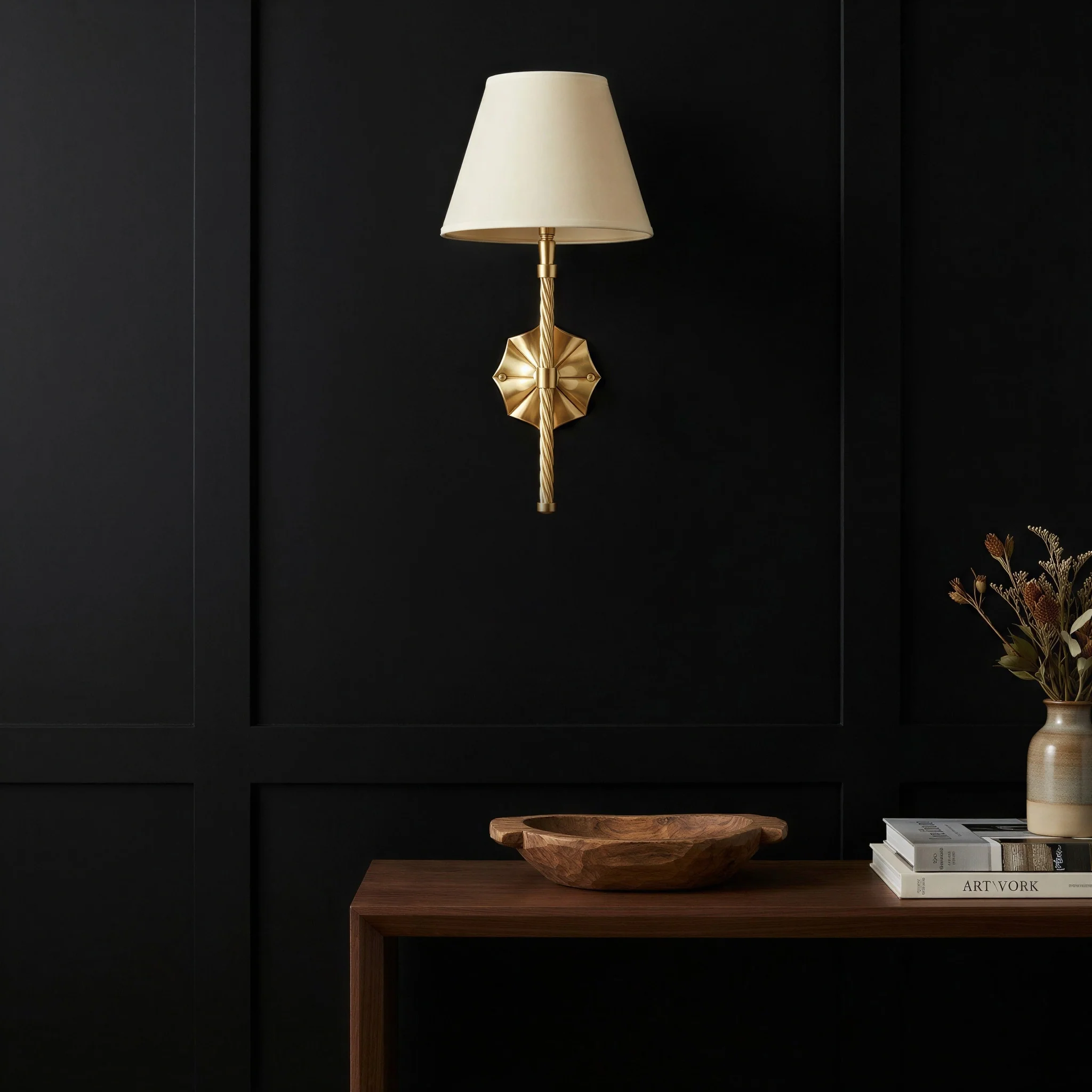 Twizzler wall fitting in antique brass - Image 4