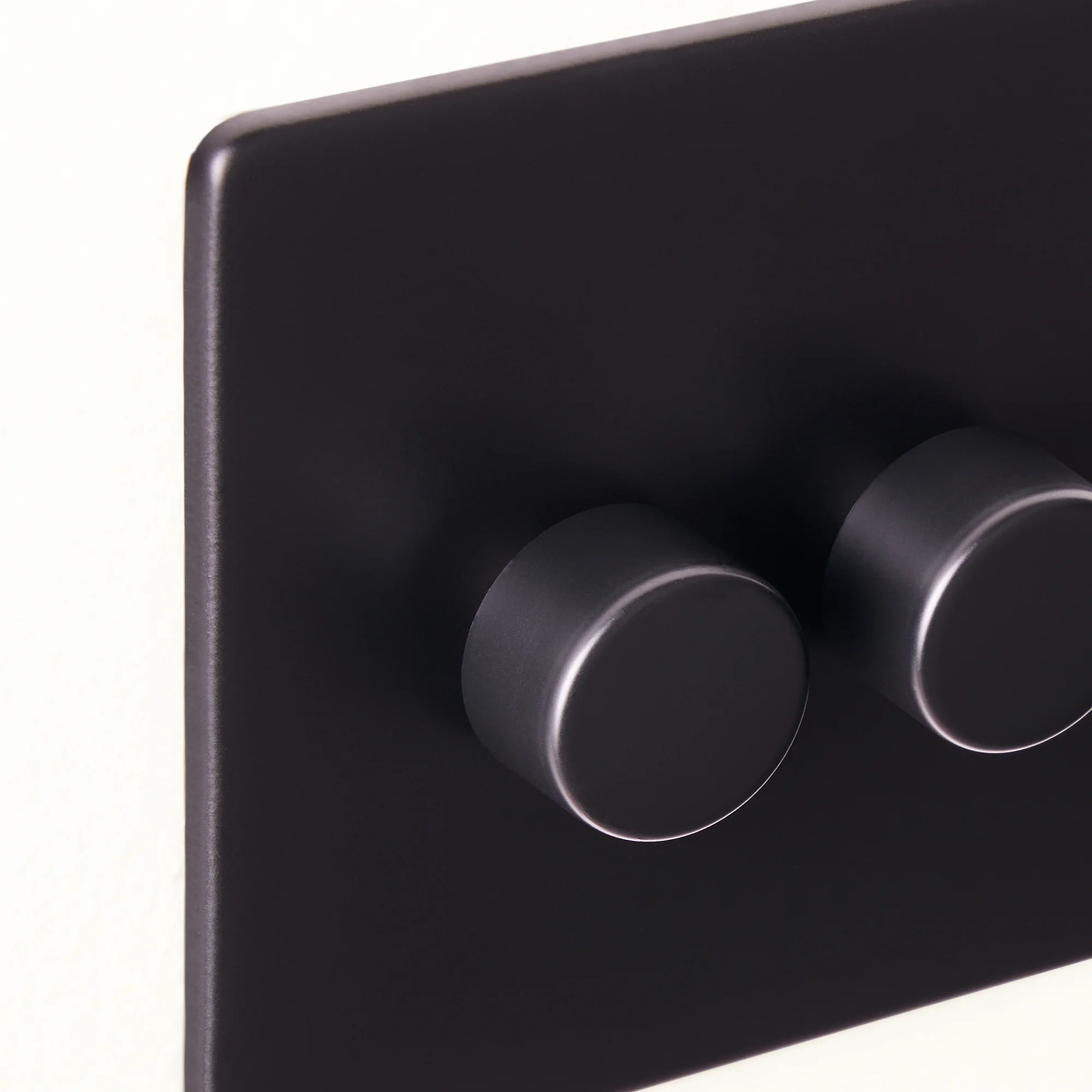 Two gang 2 way Florence dimmer switch in black - Image 4
