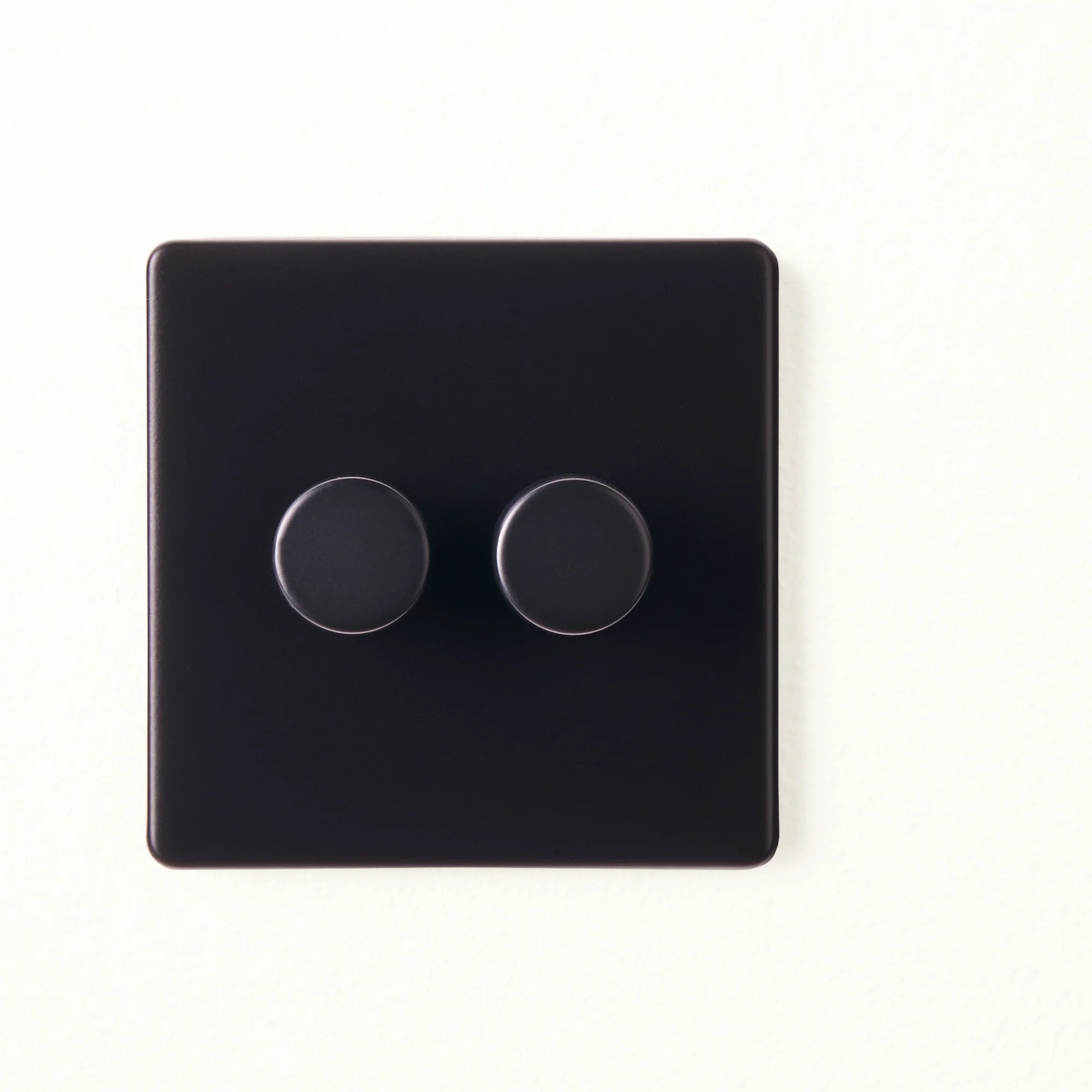Two gang 2 way Florence dimmer switch in black - Image 5