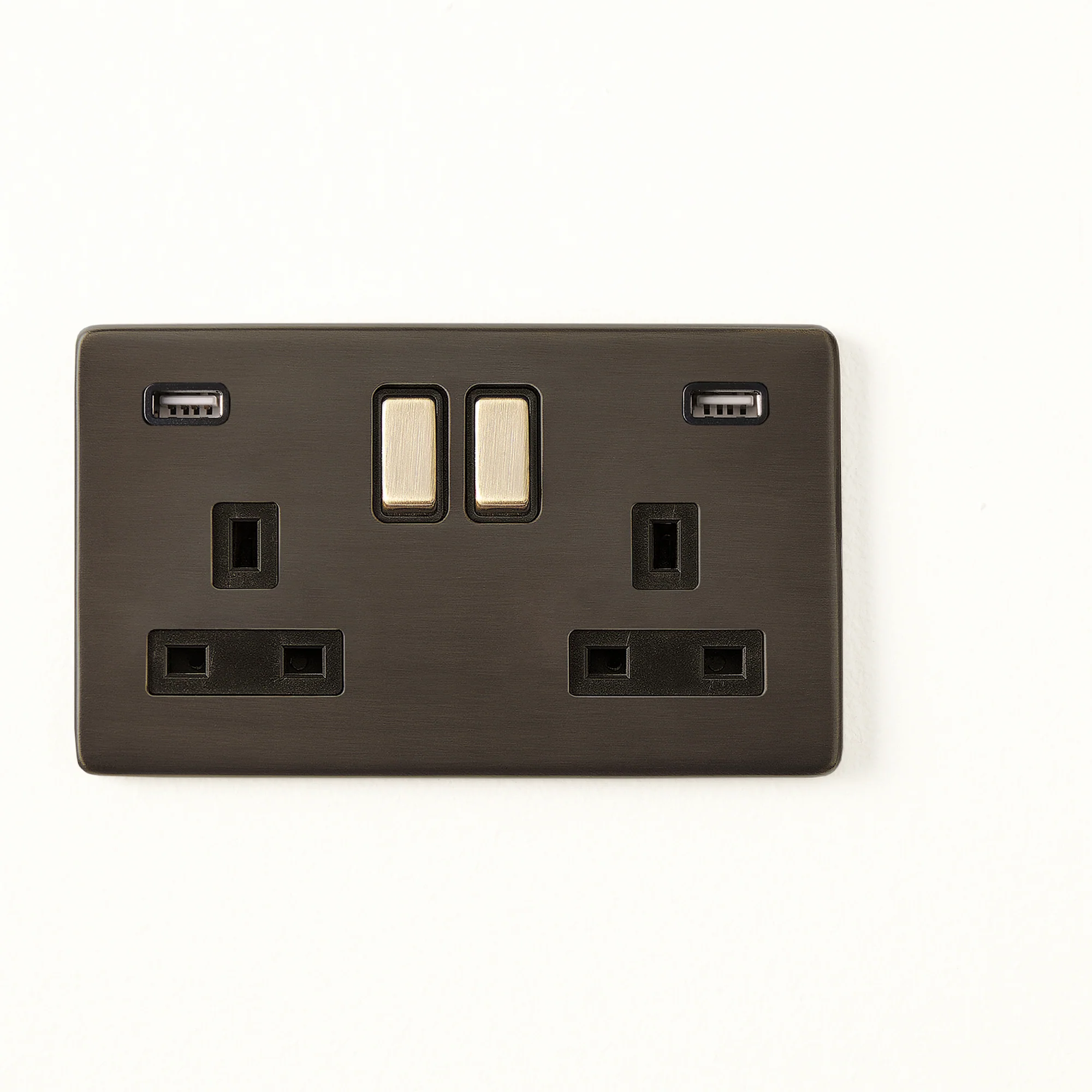 Two gang Florence switched SP socket with dual USB outlet in bronze - Image 5