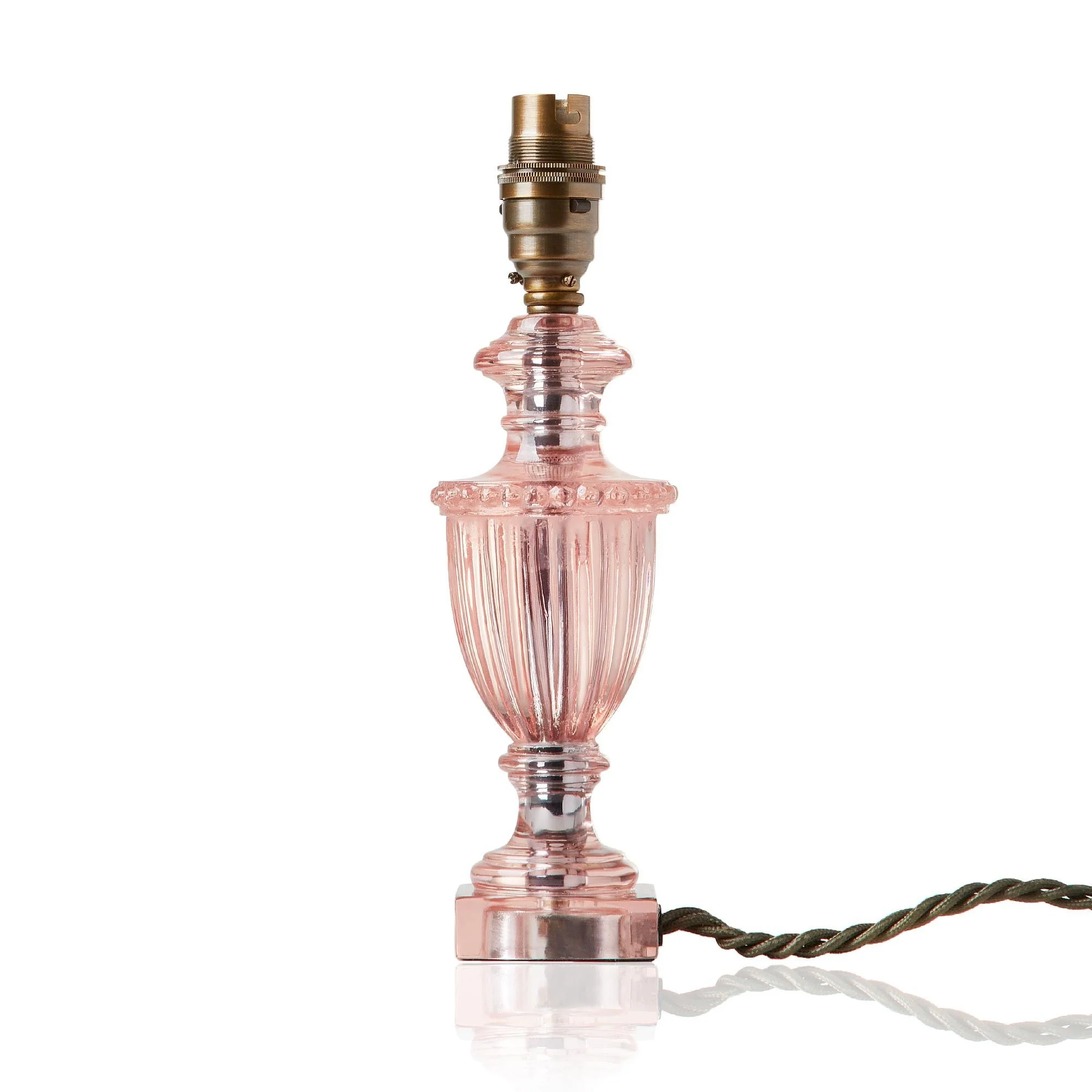 Urnie bedside lamp in blush pink resin - Image 5