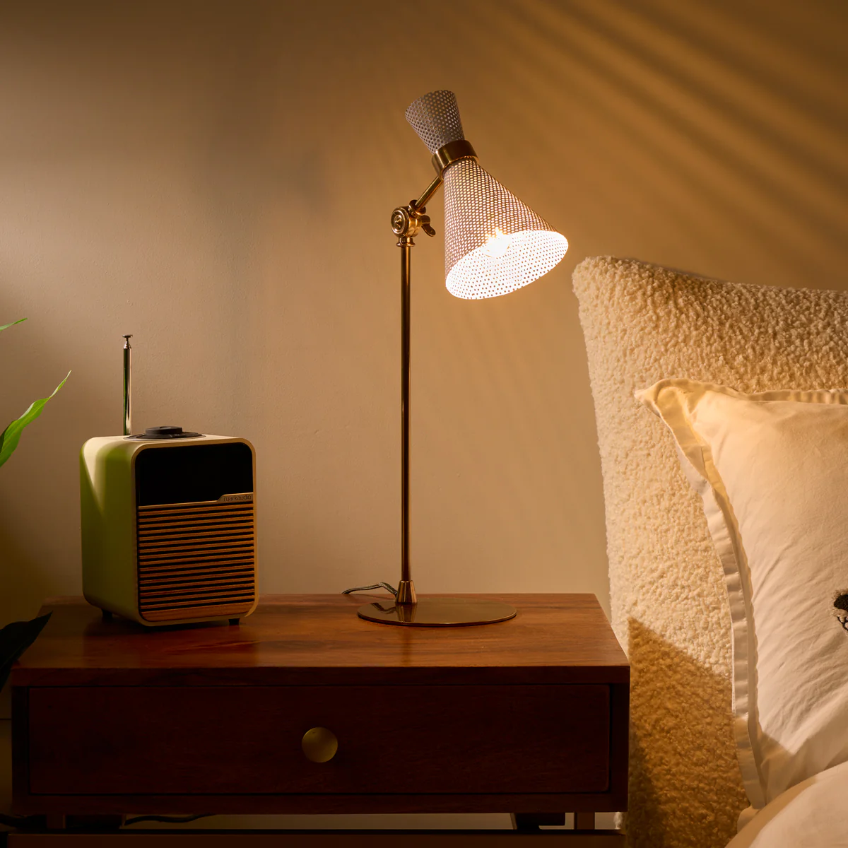 Valiant desk light in white - Image 2