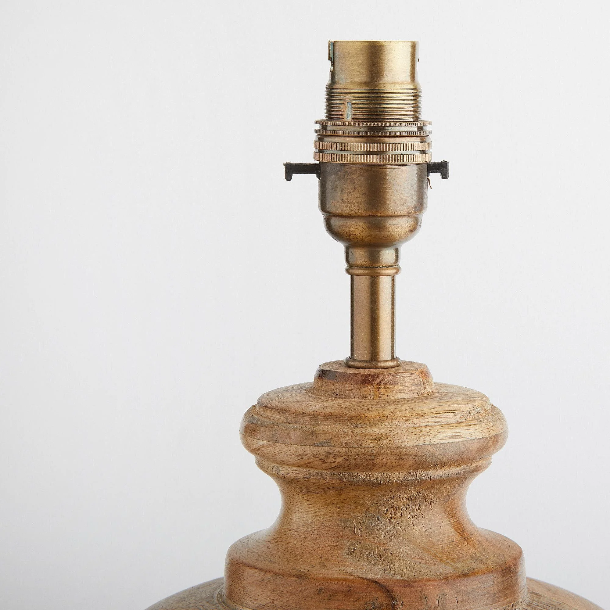 Venus table lamp in natural wood - Image 3