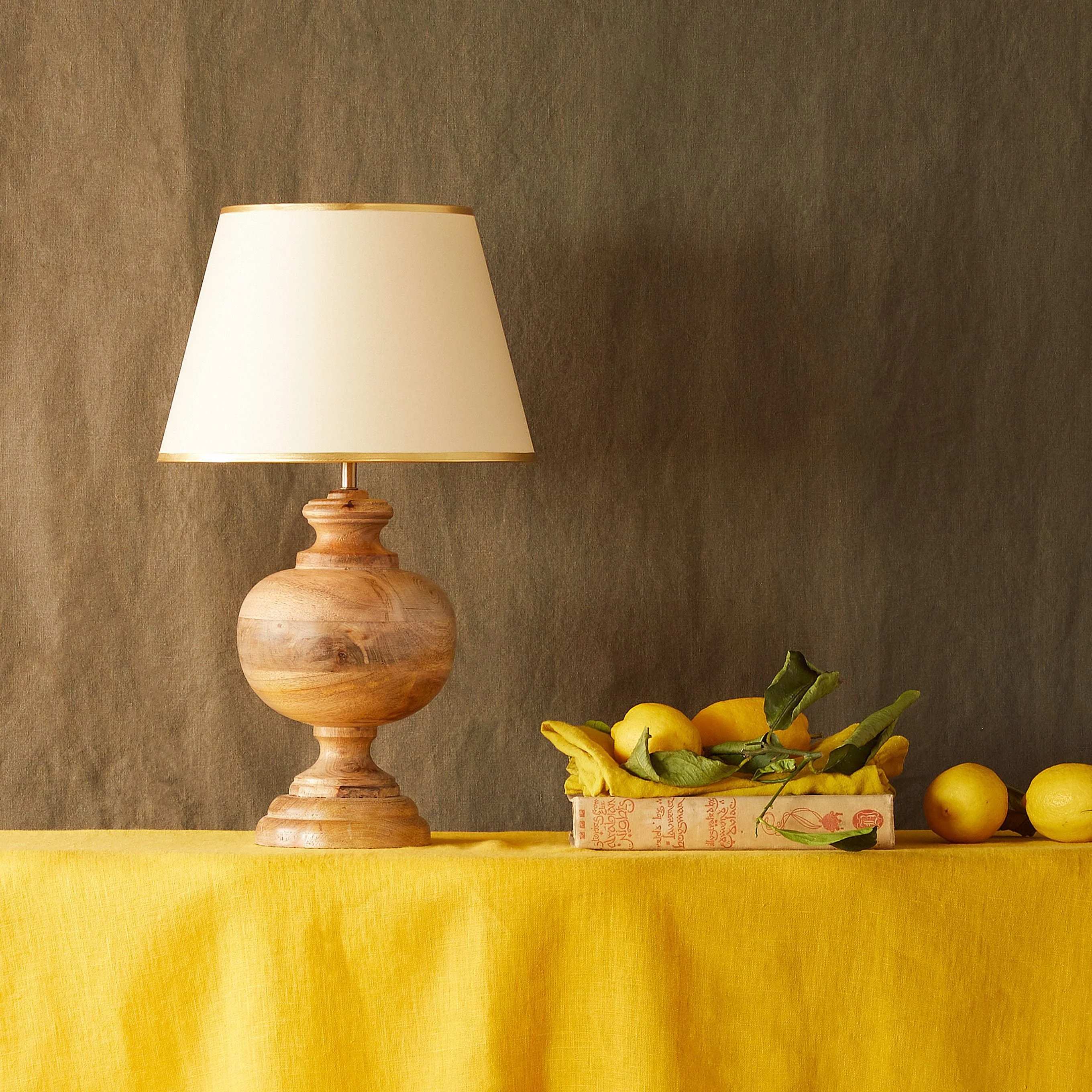 Venus table lamp in natural wood - Image 4