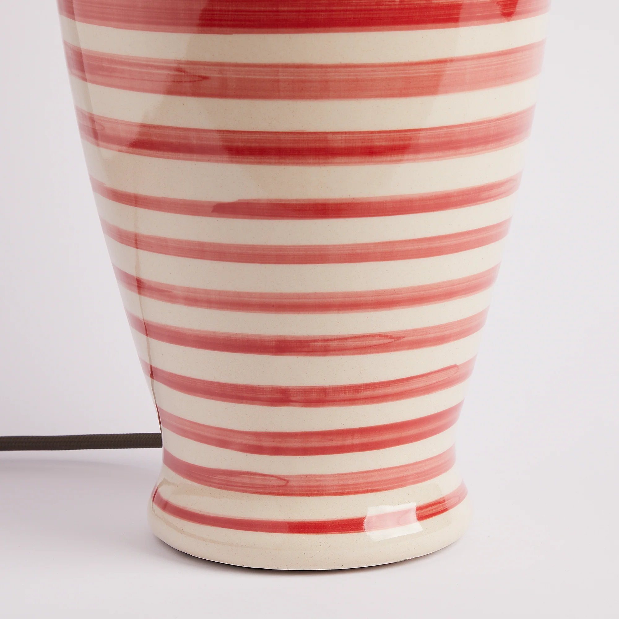 Waldo table lamp with vermillion stripes - Image 3