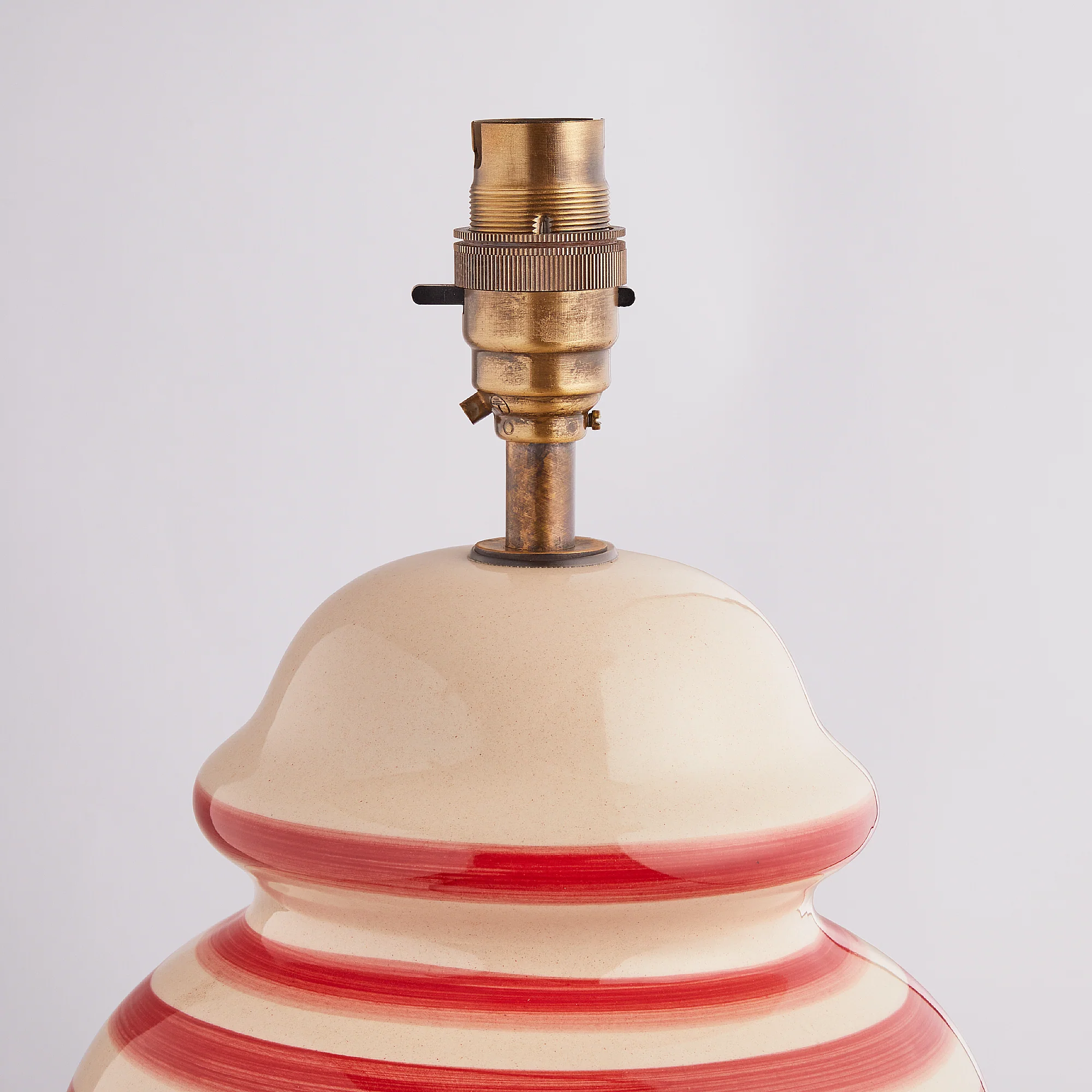Waldo table lamp with vermillion stripes - Image 4