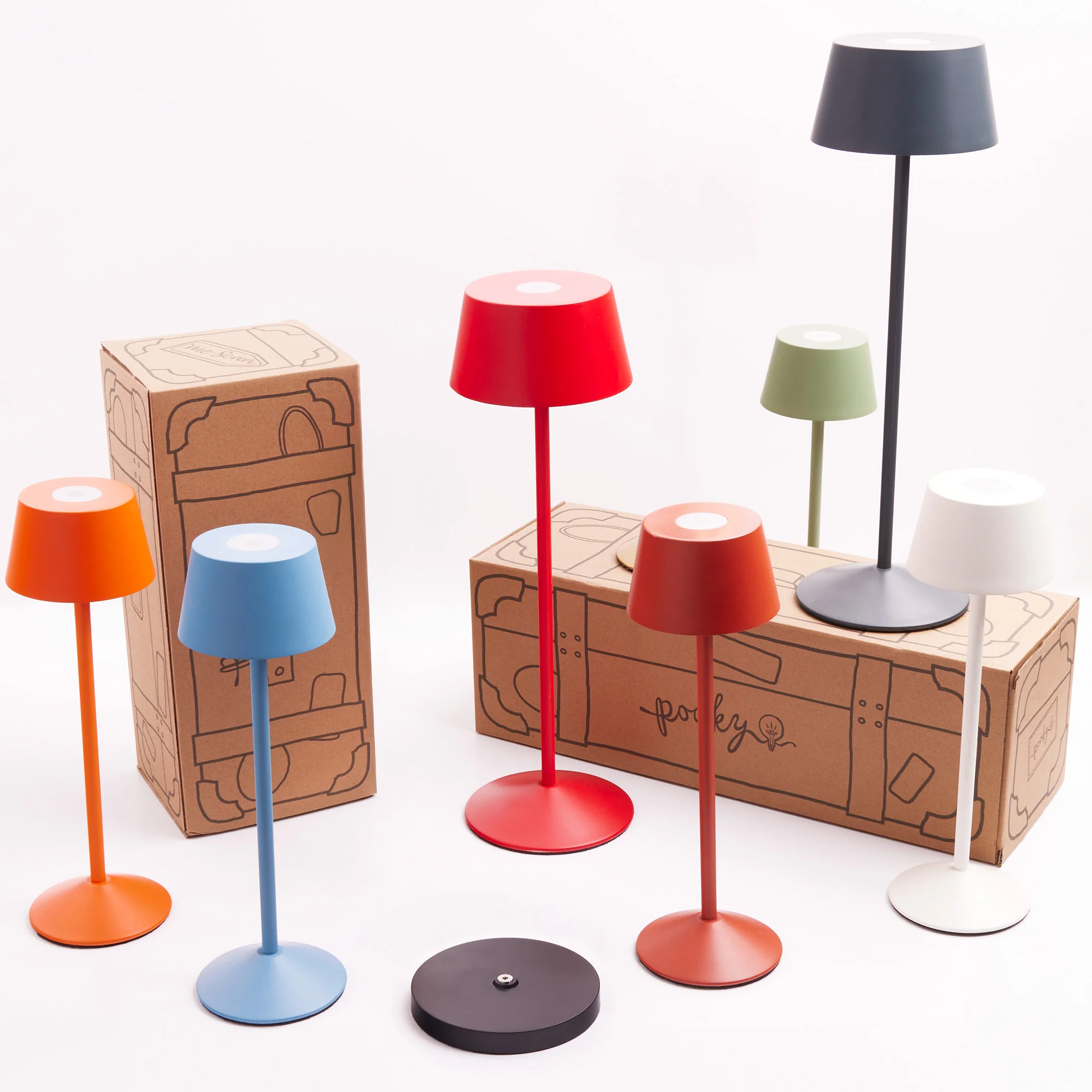Wee Scoon rechargeable table lamp in watercress - Image 15