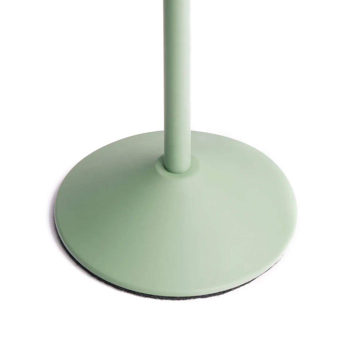 Wee Scoon rechargeable table lamp in watercress - Image 7