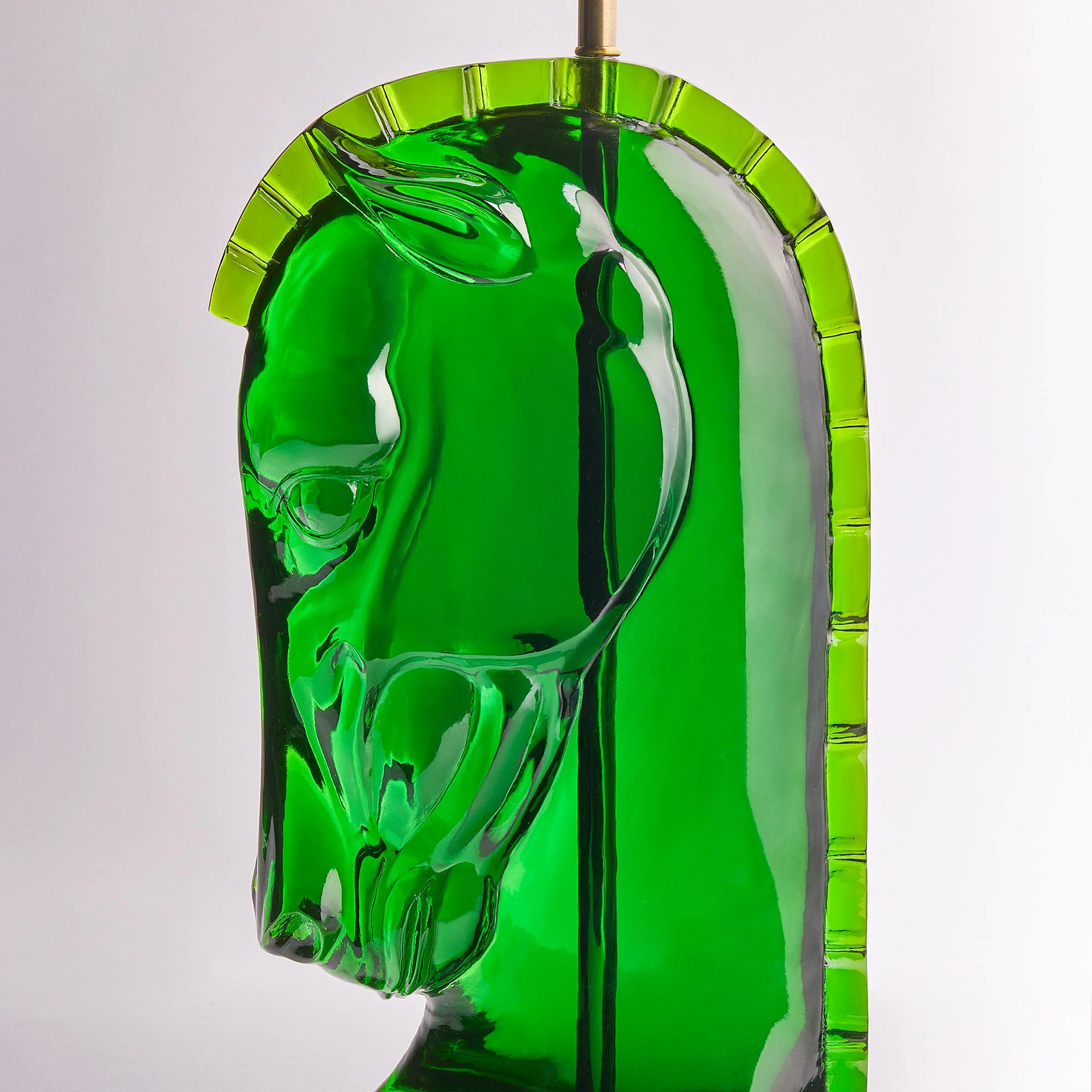 Whinny table lamp in green resin - Image 12