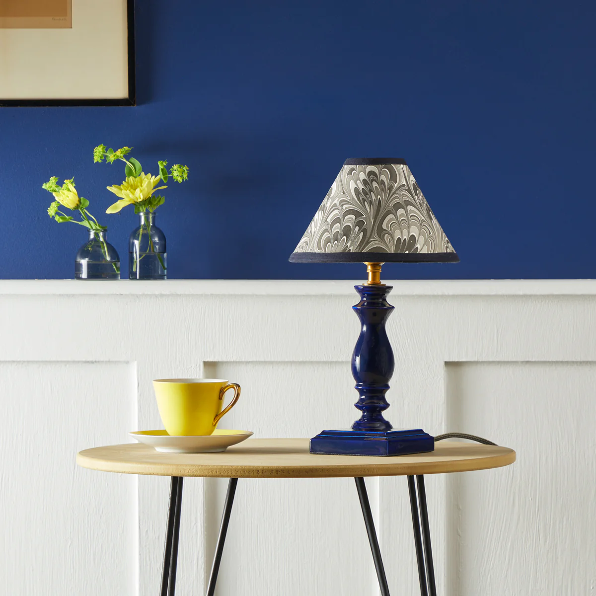 Wilma table lamp in navy blue - Image 2