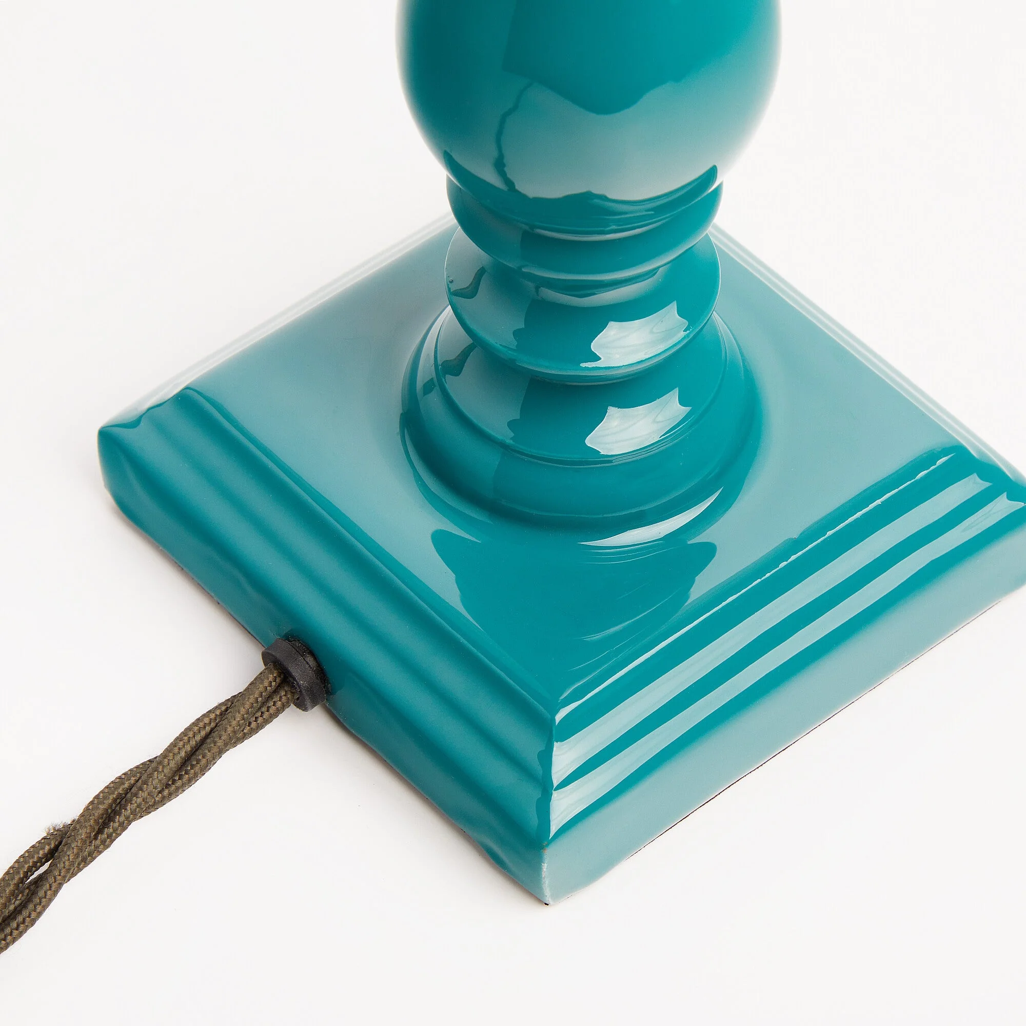 Wilma table lamp in turquoise - Image 5