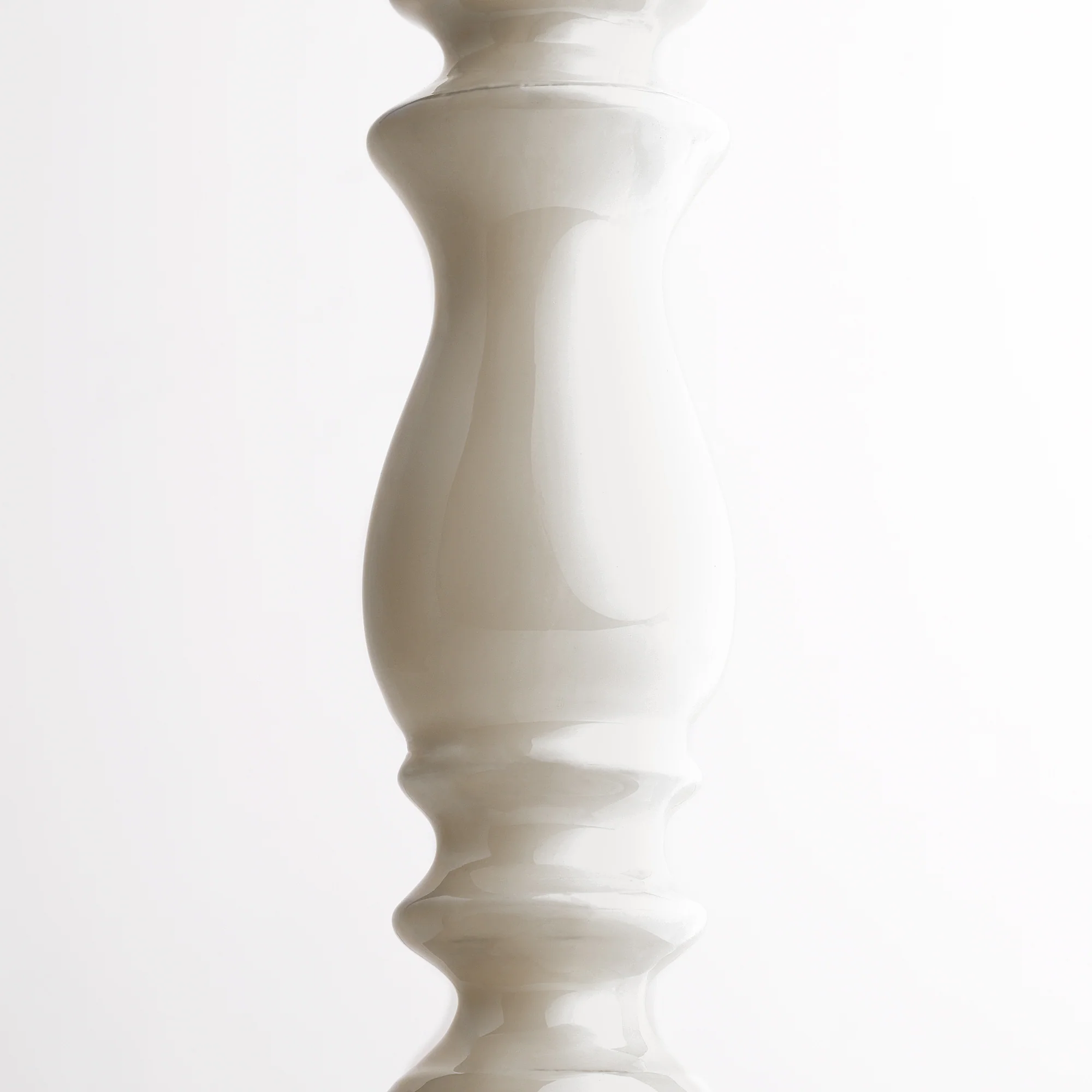 Wilma table lamp in white - Image 9