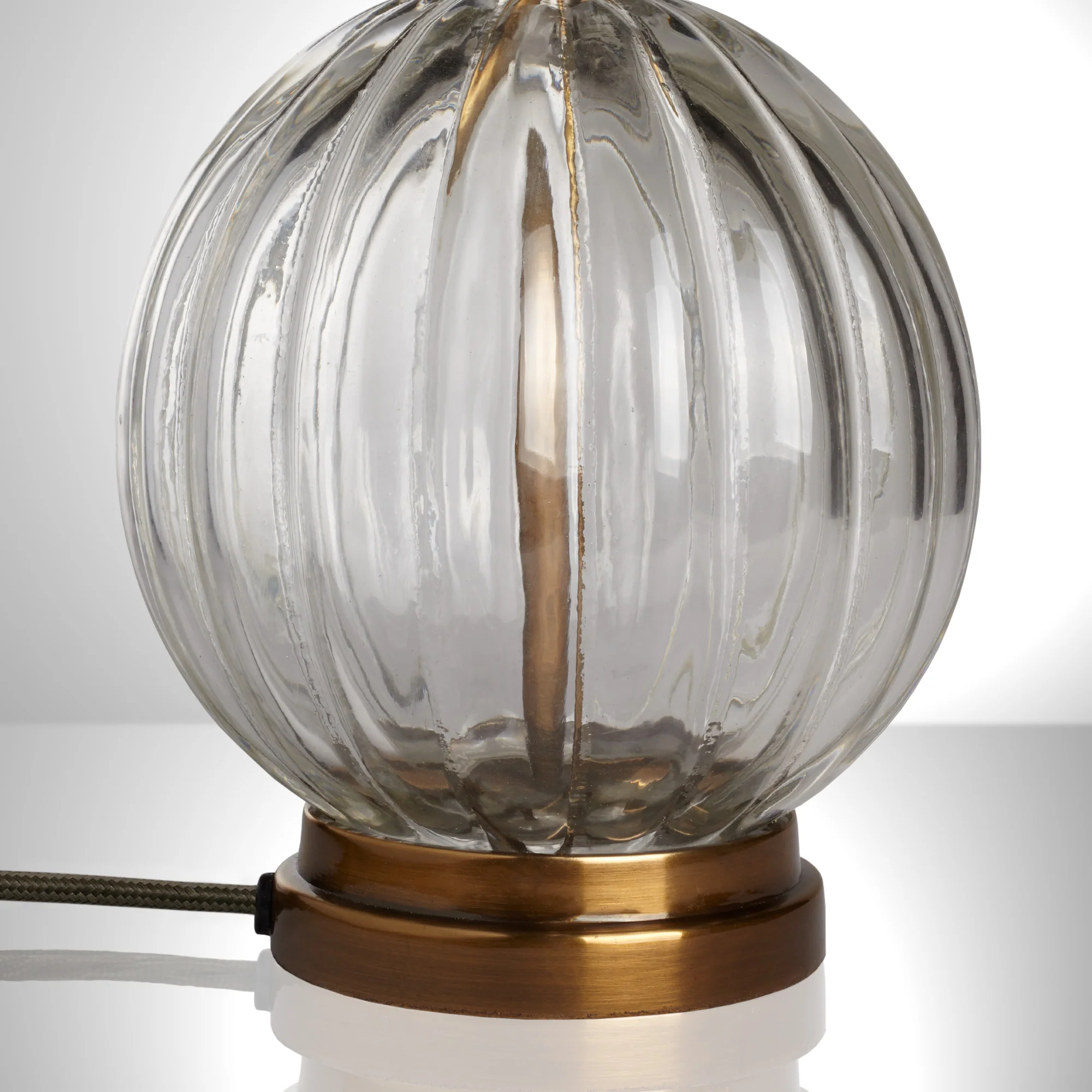 Zsa Zsa table lamp in clear blown glass and brass - Image 3