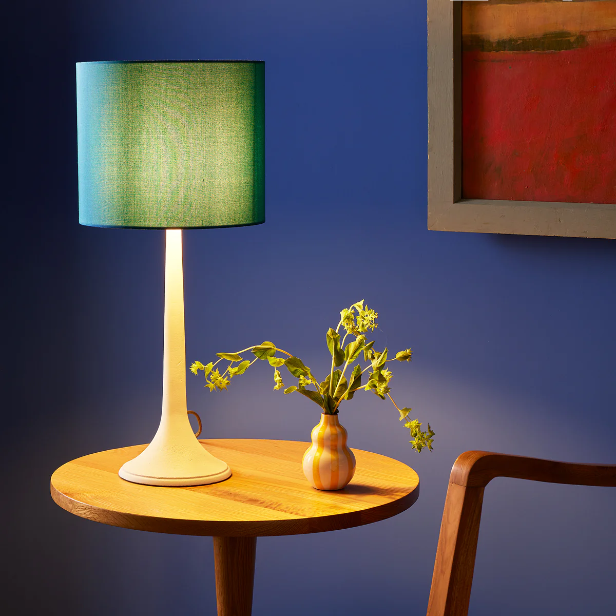 Zuri table lamp in Gesso white - Image 2