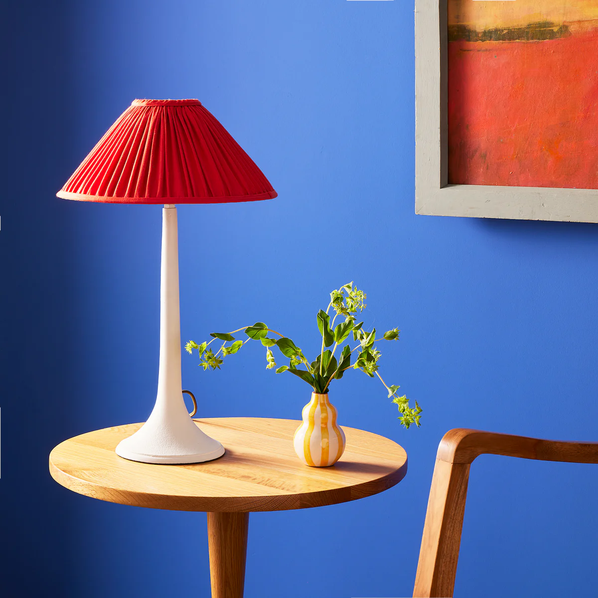 Zuri table lamp in Gesso white - Image 5